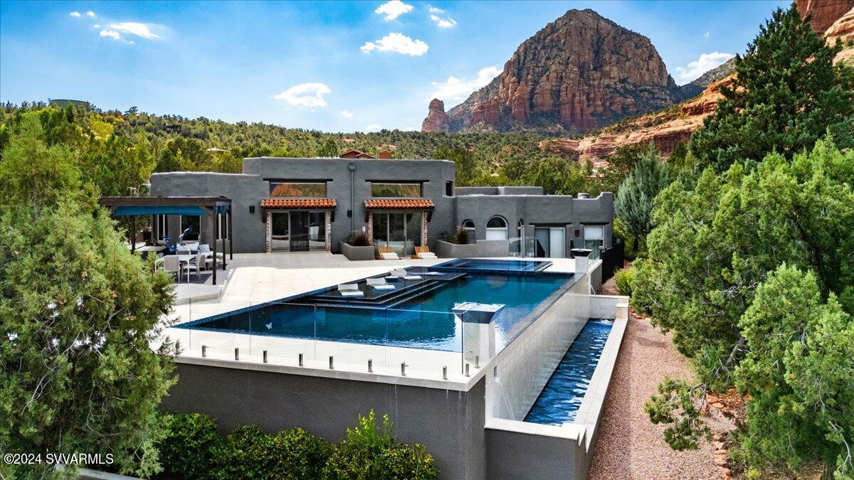 Shadow Rock - Residential
