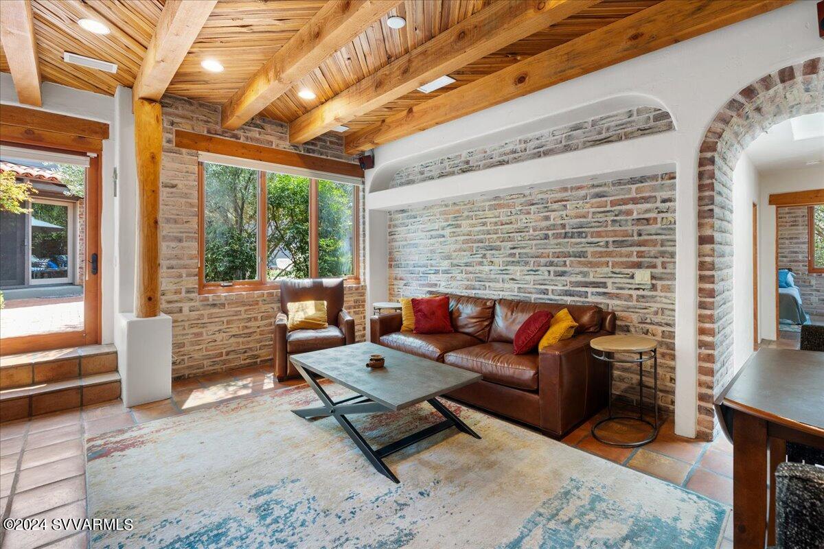 Shadow Rock - Residential
