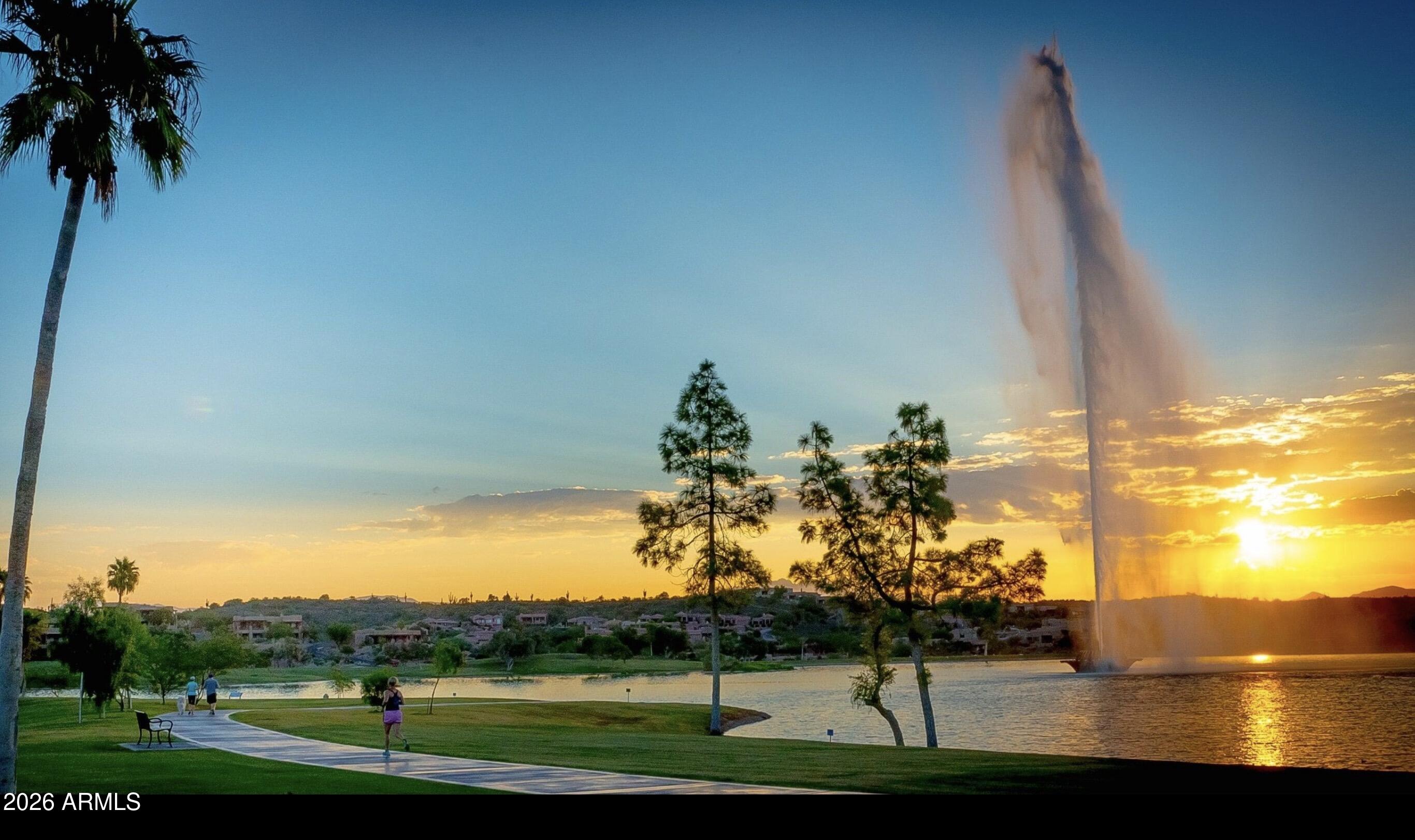 DIAMANTE DEL LAGO - Residential