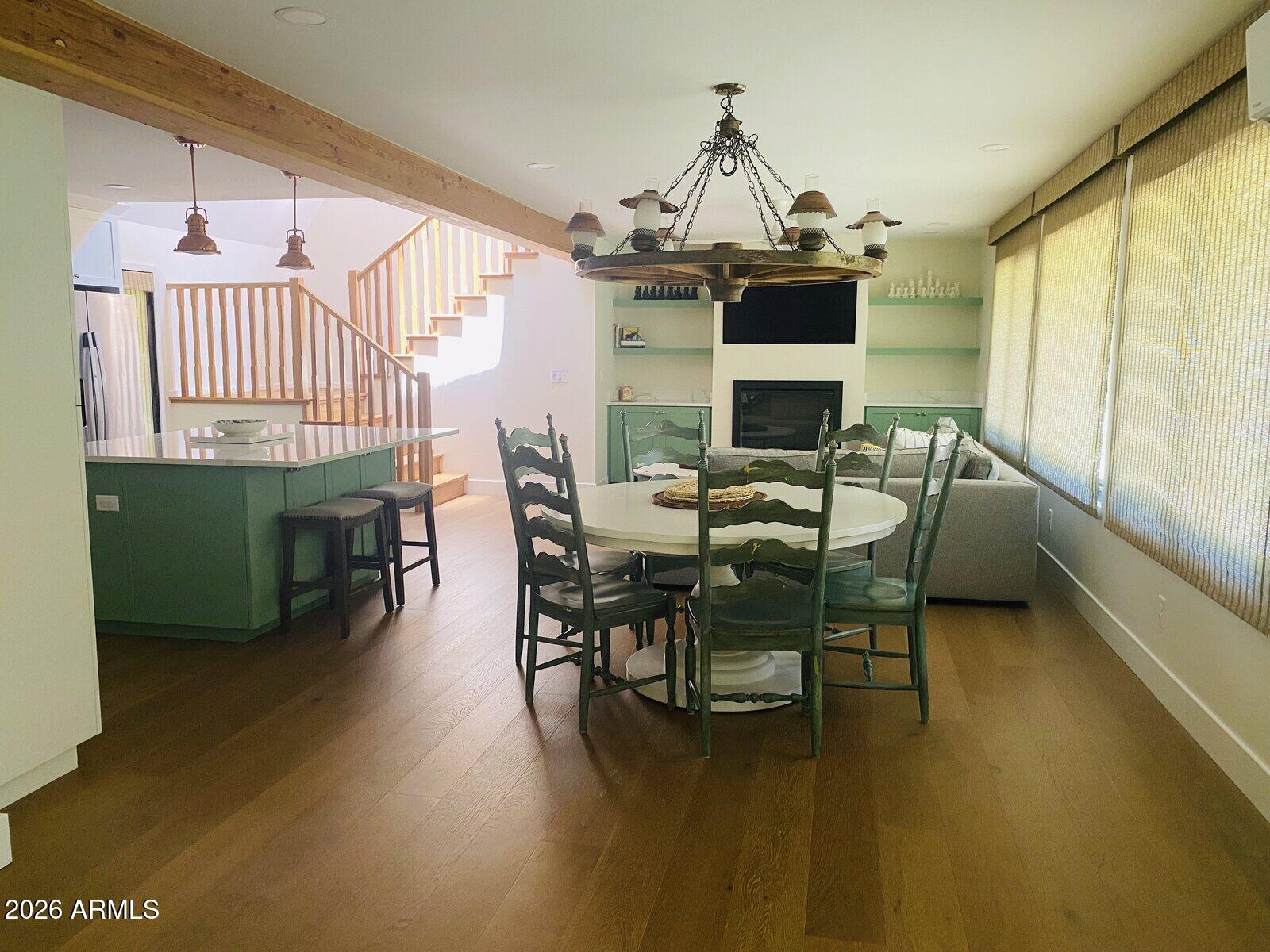 METES AND BOUNDS - Residential