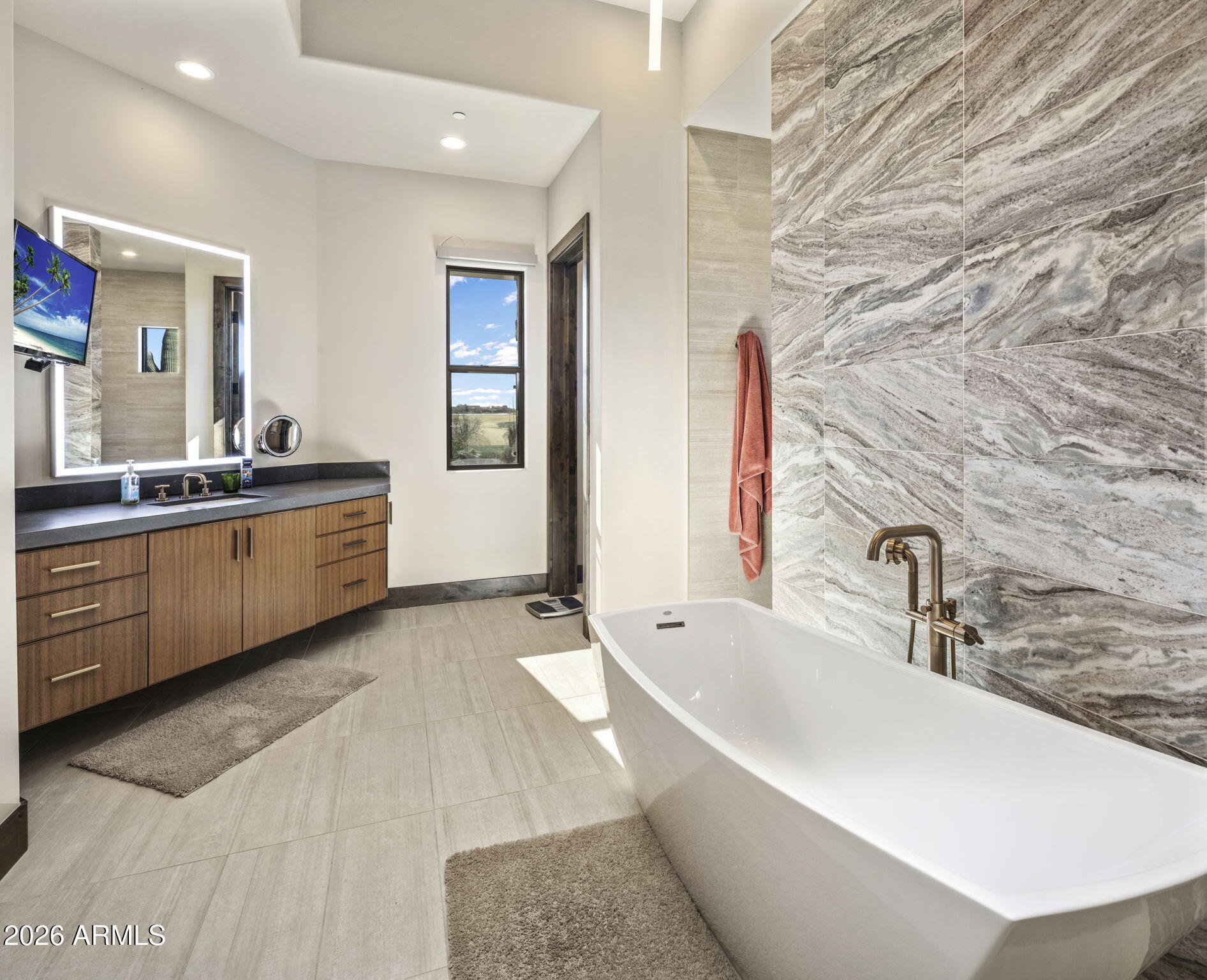 DESERT MOUNTAIN - Residential
