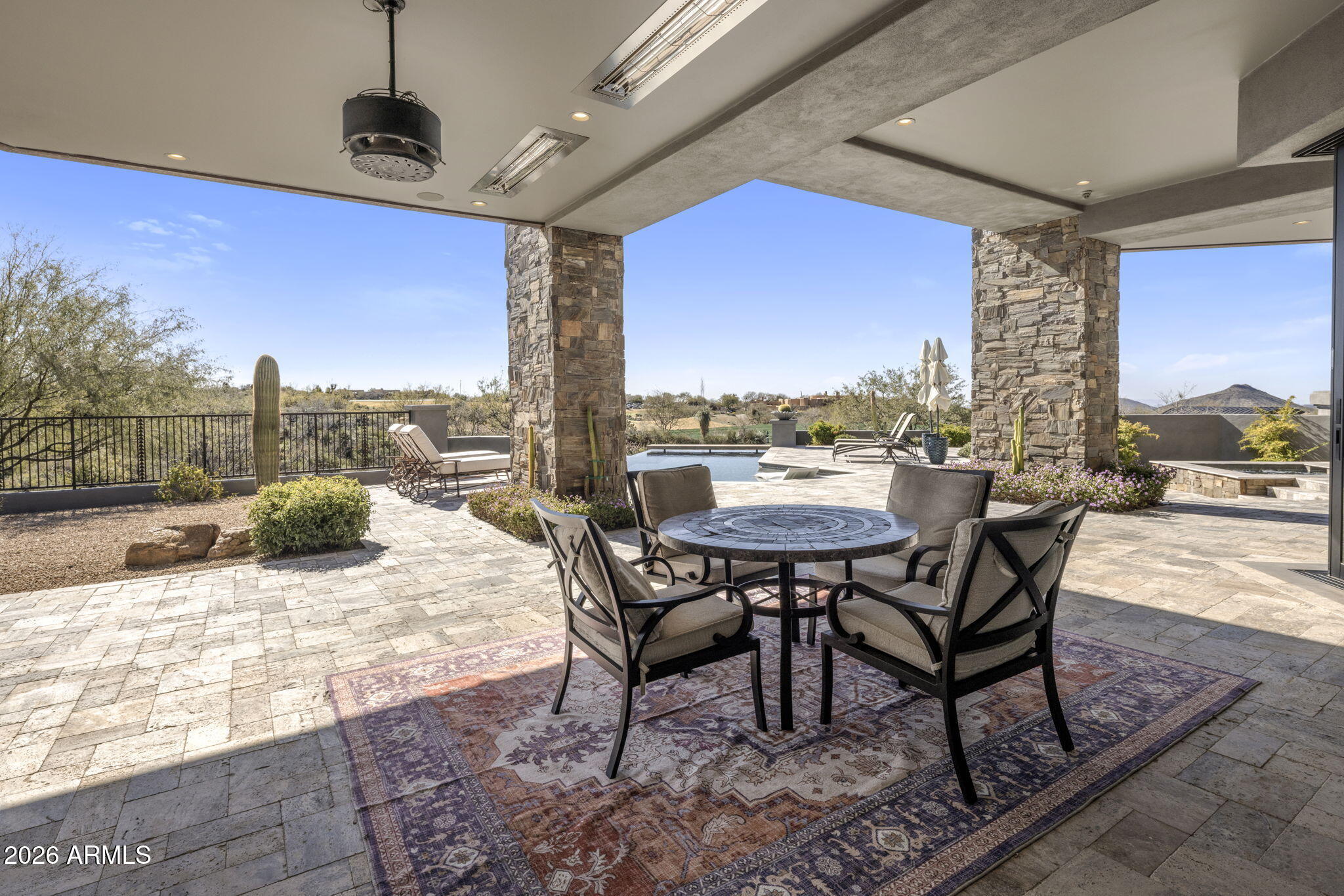 DESERT MOUNTAIN - Residential