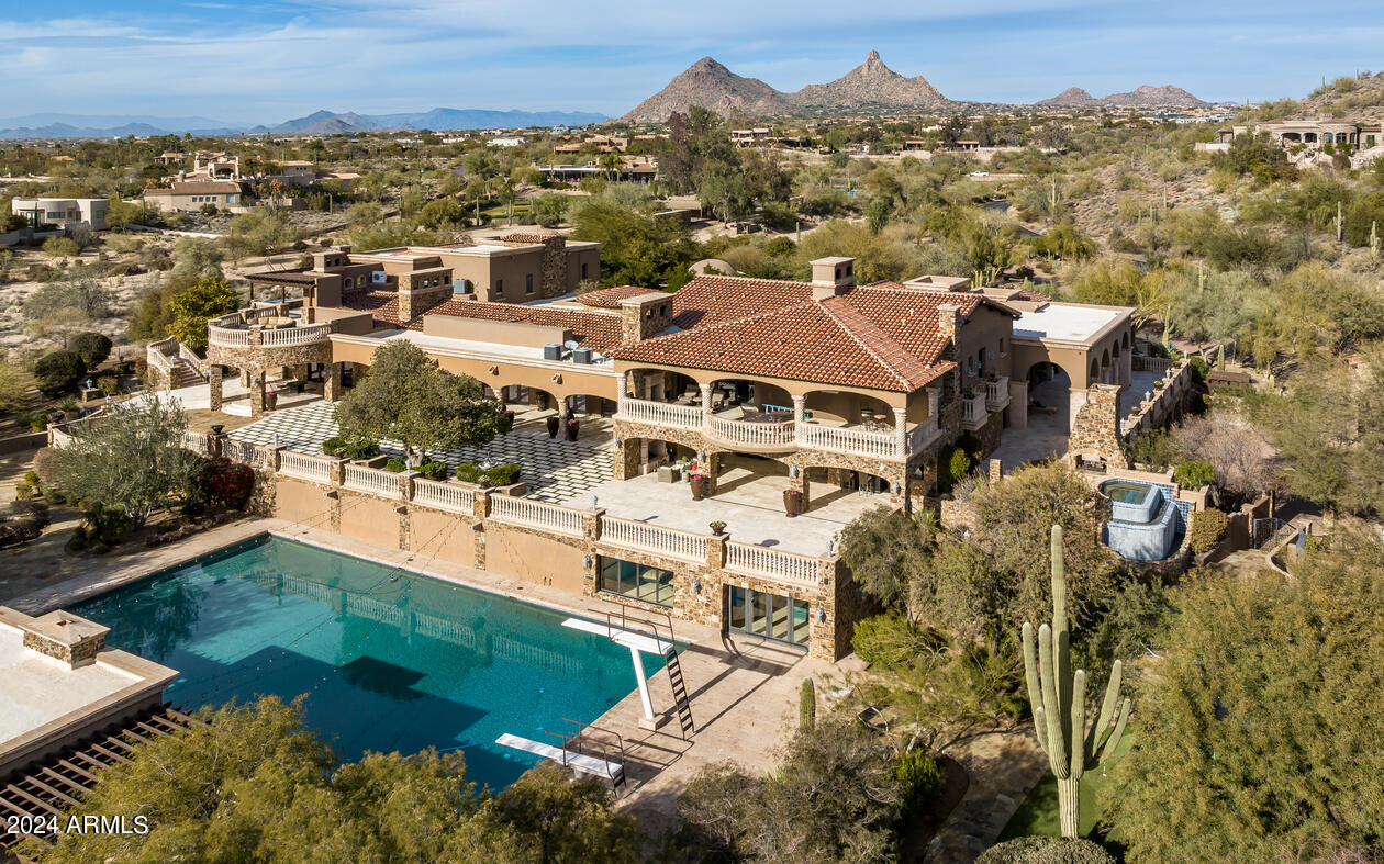 CANYON HEIGHTS - Residential