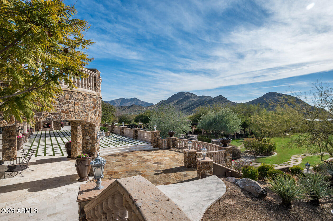 CANYON HEIGHTS - Residential