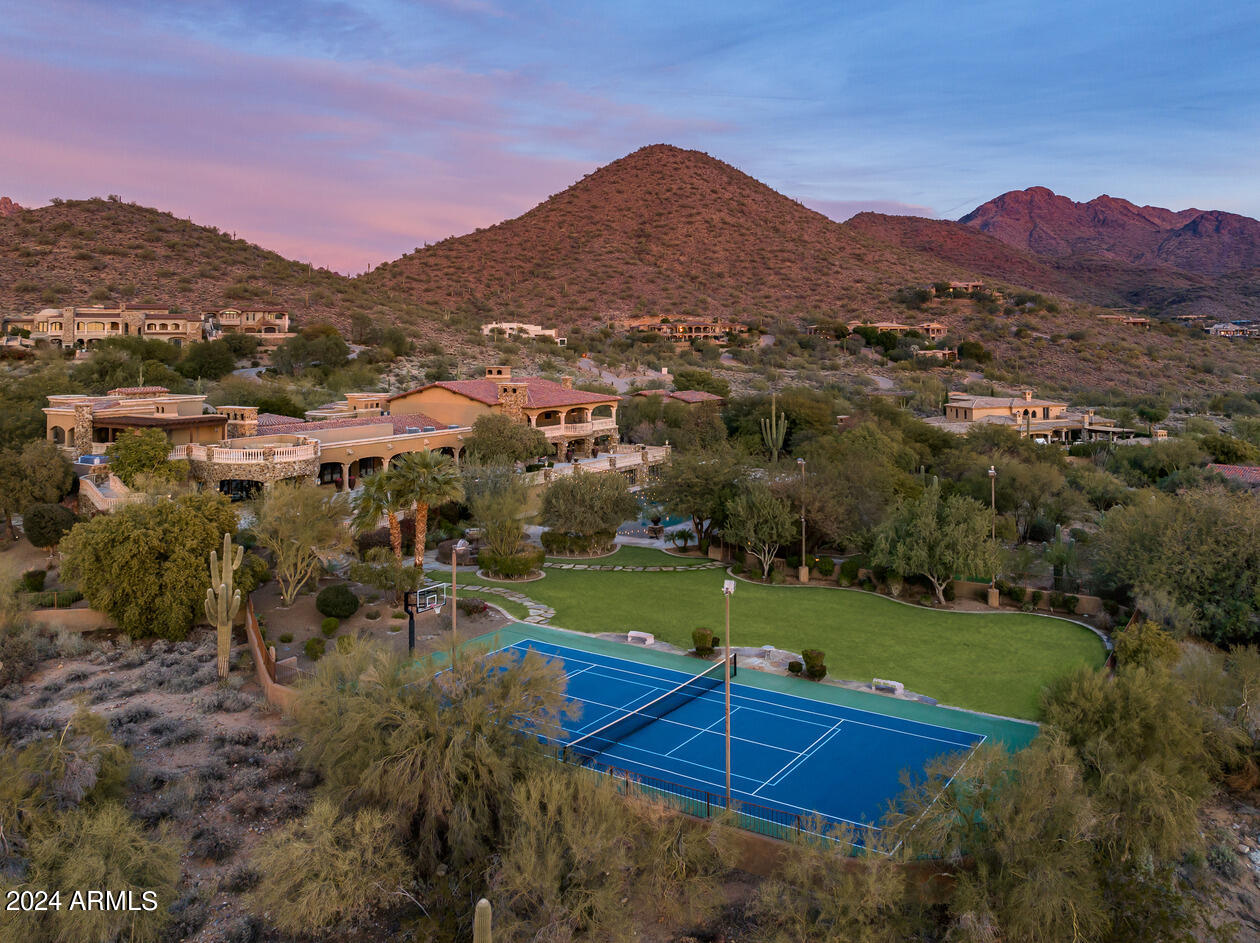 CANYON HEIGHTS - Residential