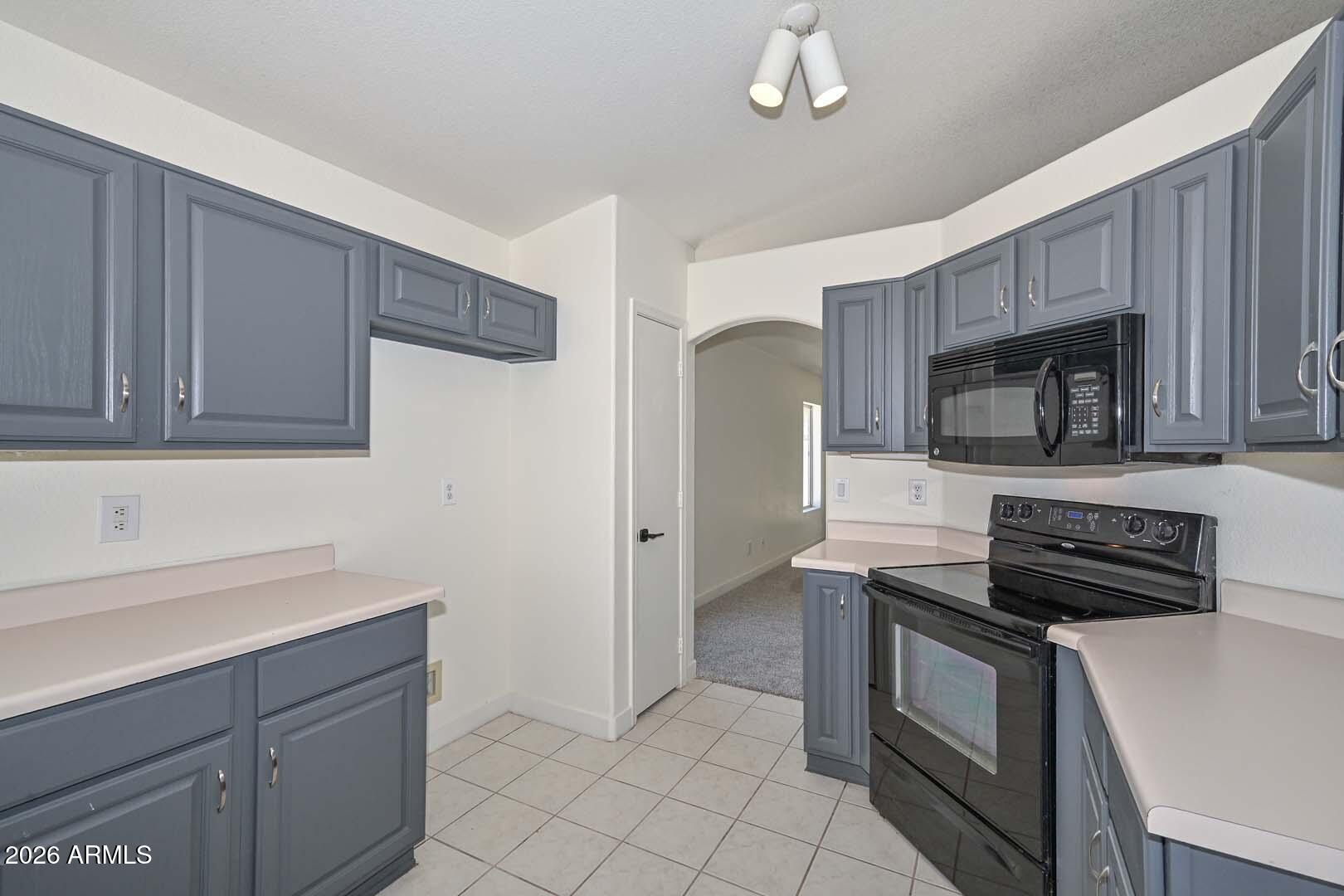 PARCEL 9 AT ARROWHEAD RANCH - Residential