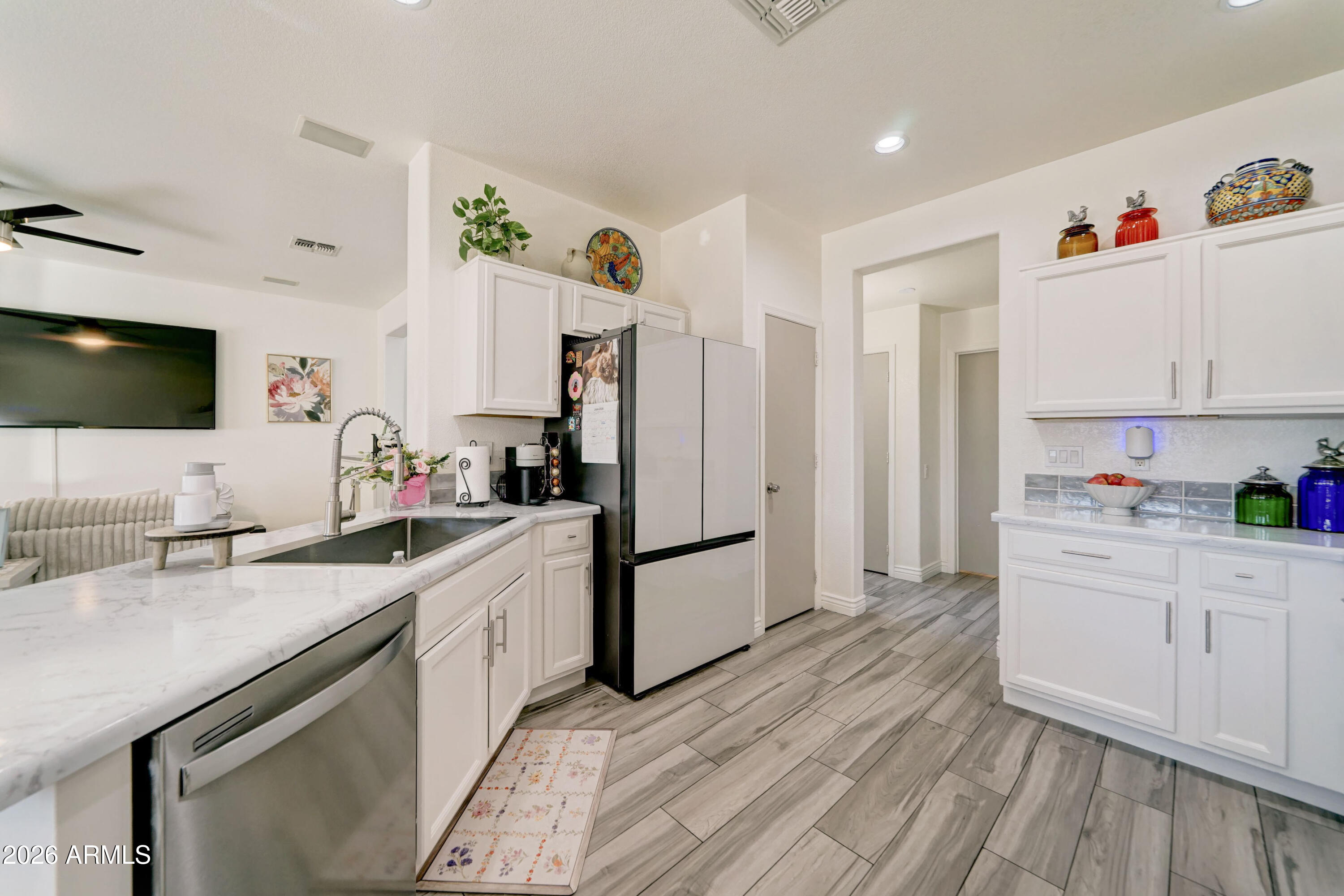 Signal Butte Manor - Residential