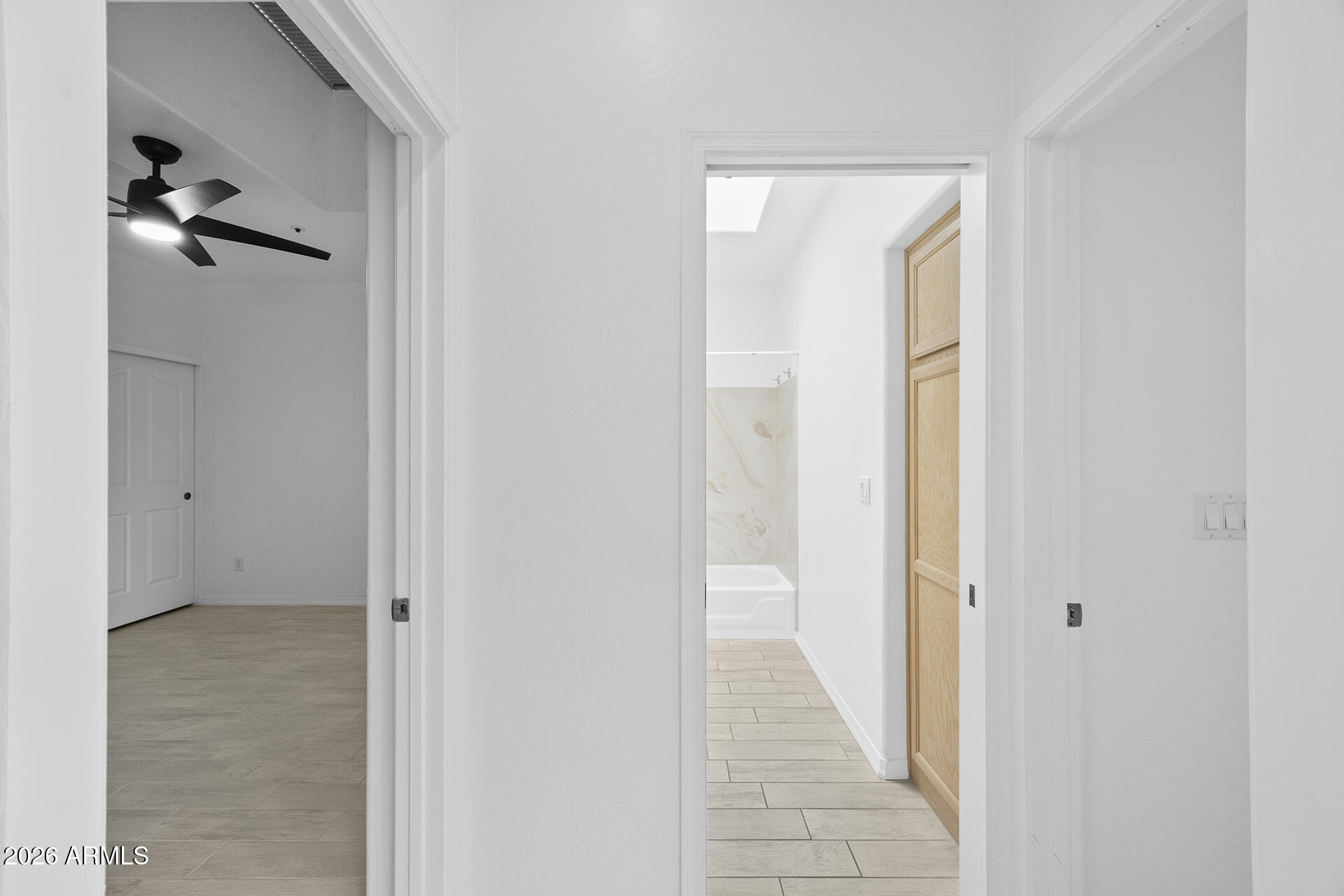 LAS PALOMAS - Residential Lease