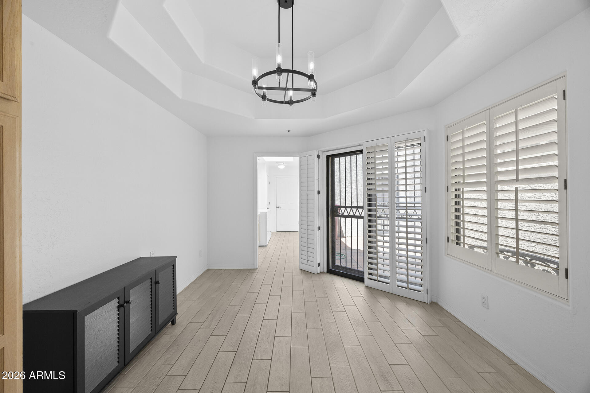 LAS PALOMAS - Residential Lease