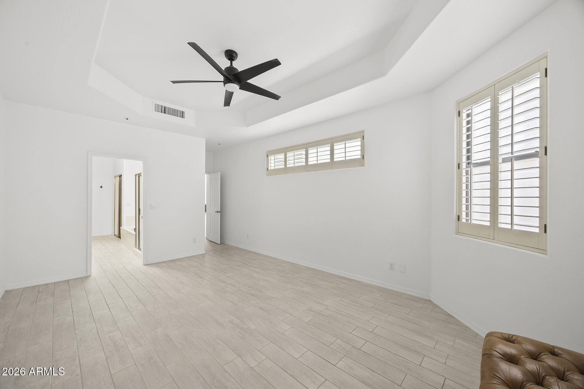 LAS PALOMAS - Residential Lease