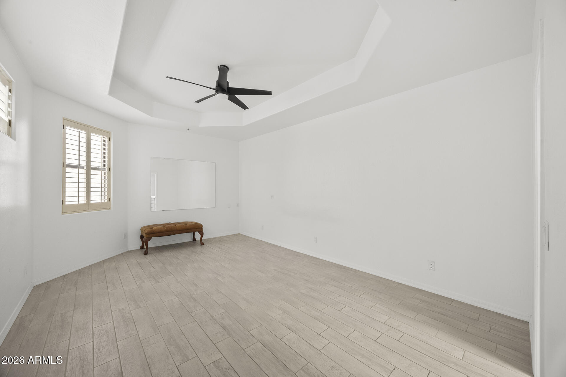LAS PALOMAS - Residential Lease