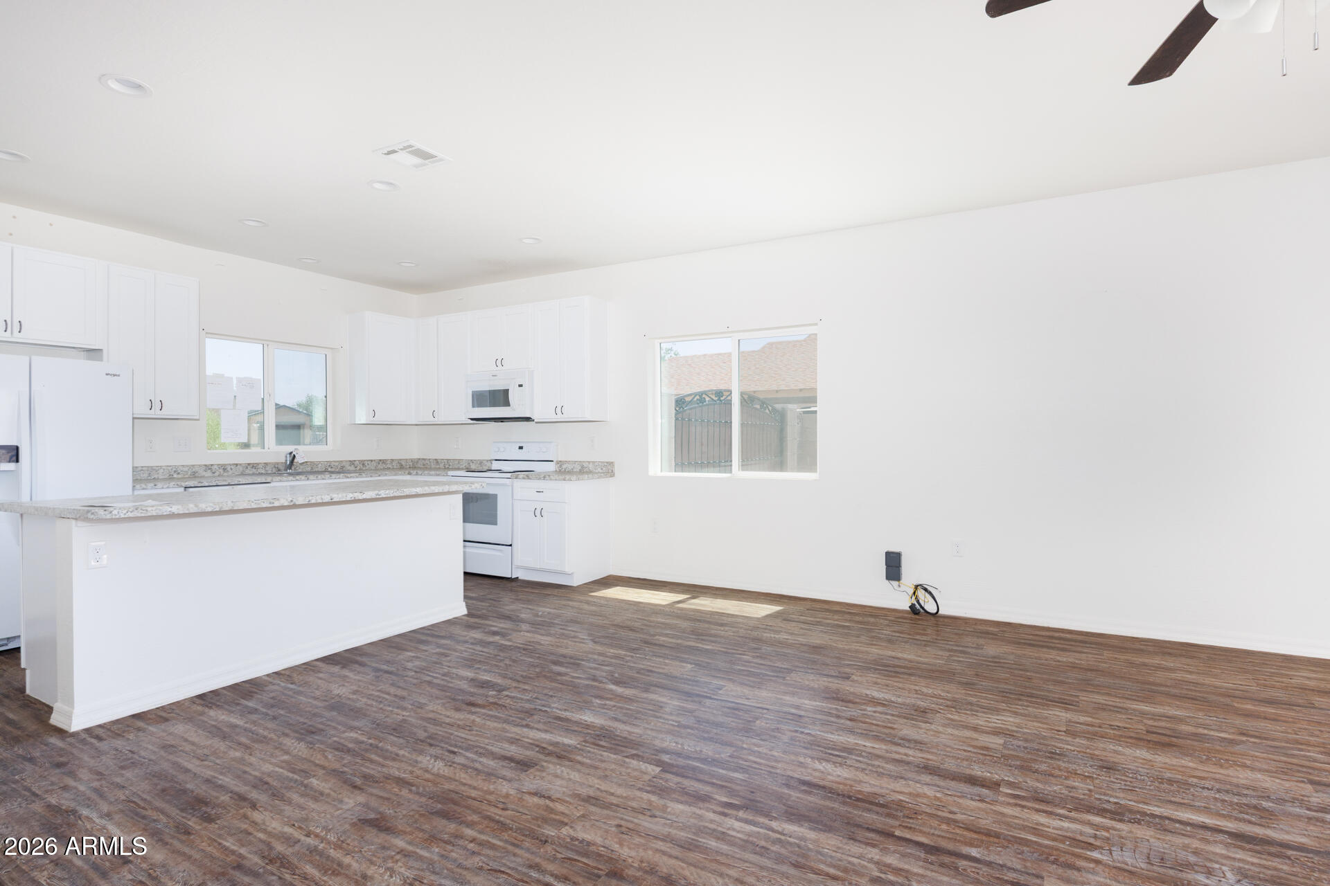 ARIZONA CITY UNIT FIFTEEN - Residential