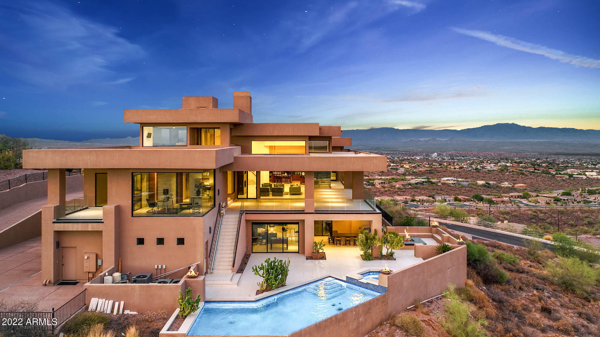 CRESTVIEW AT FOUNTAIN HILLS - Residential