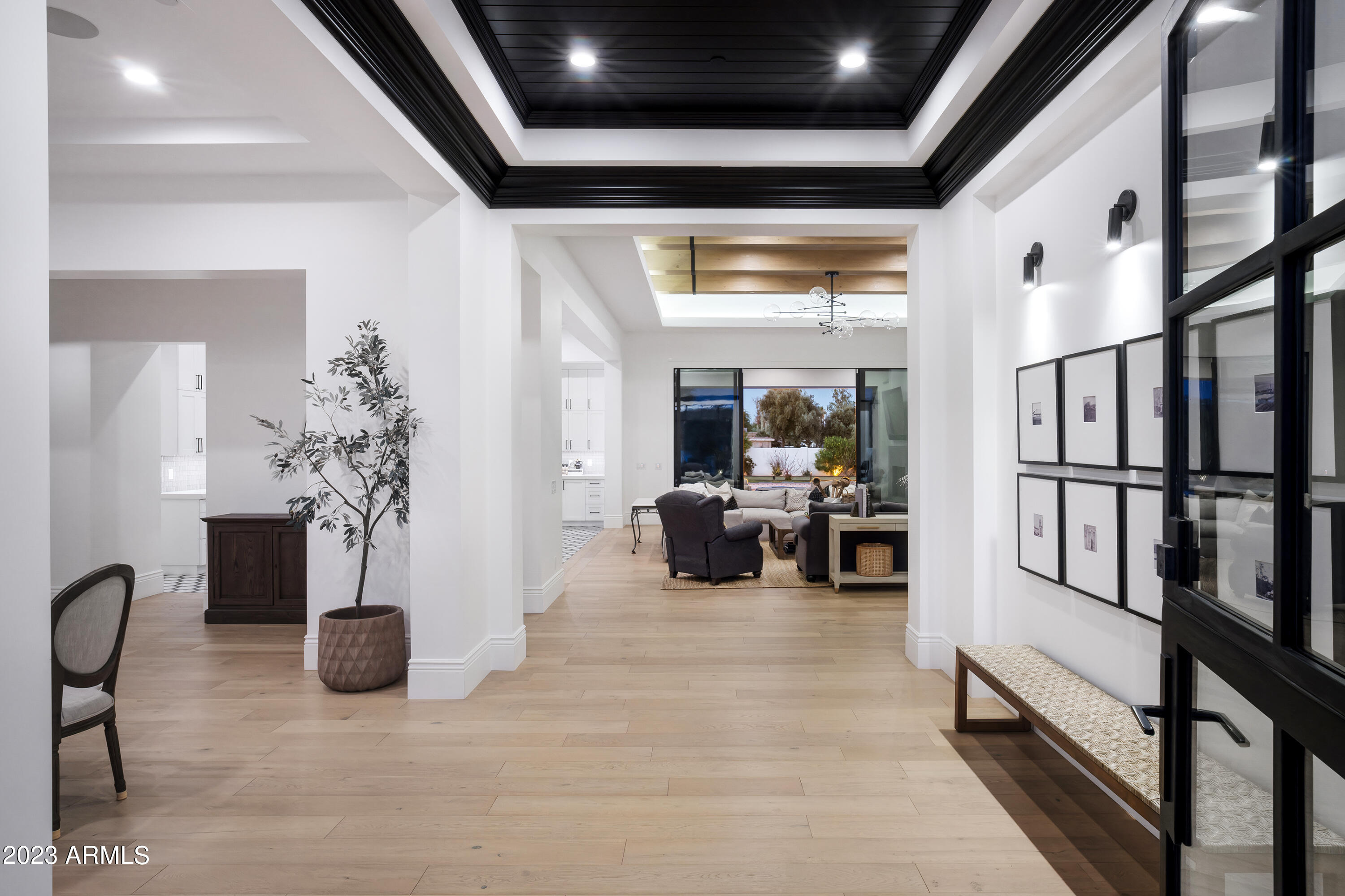 LOR VILLA ESTATES - Residential