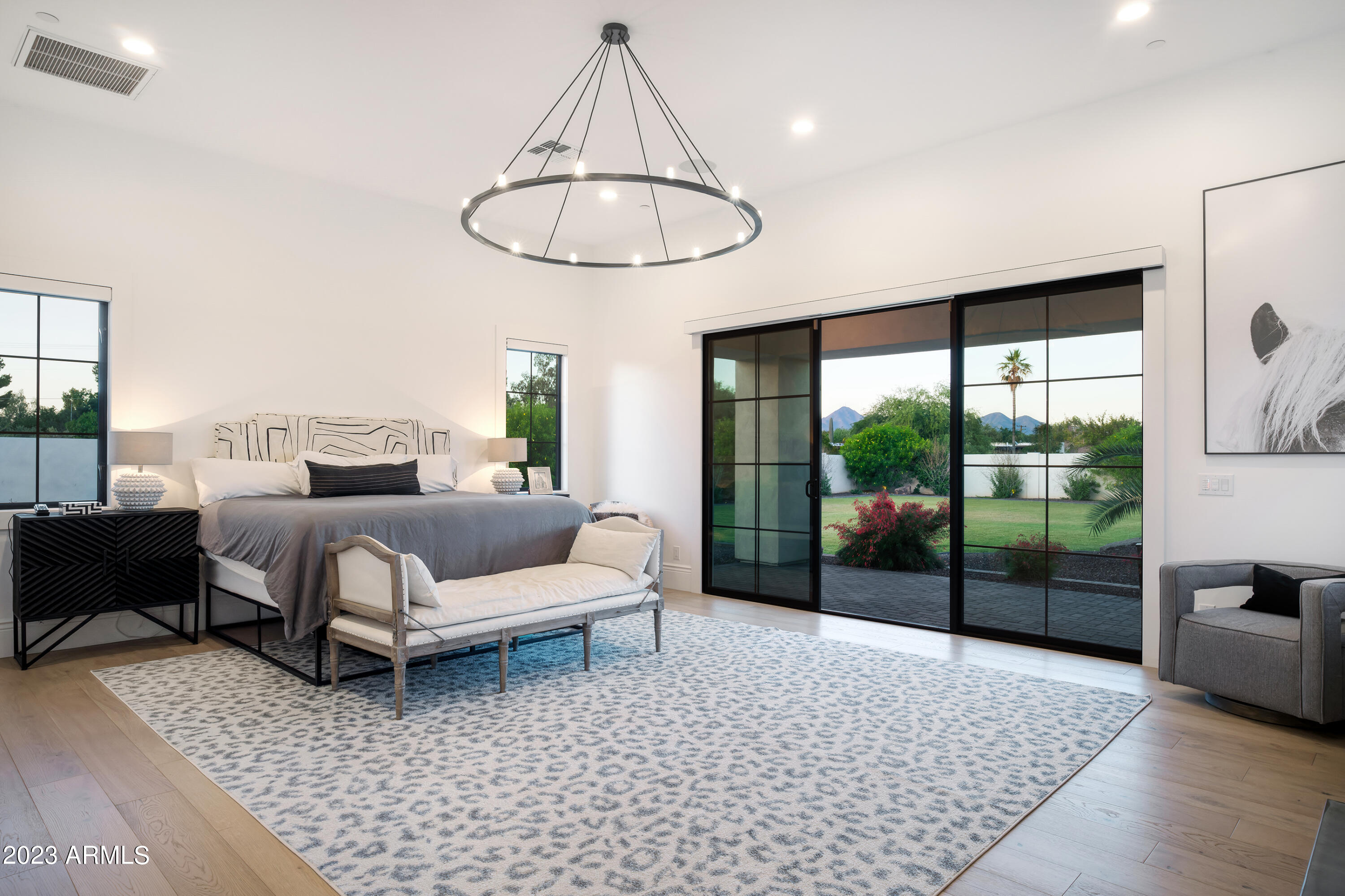 LOR VILLA ESTATES - Residential