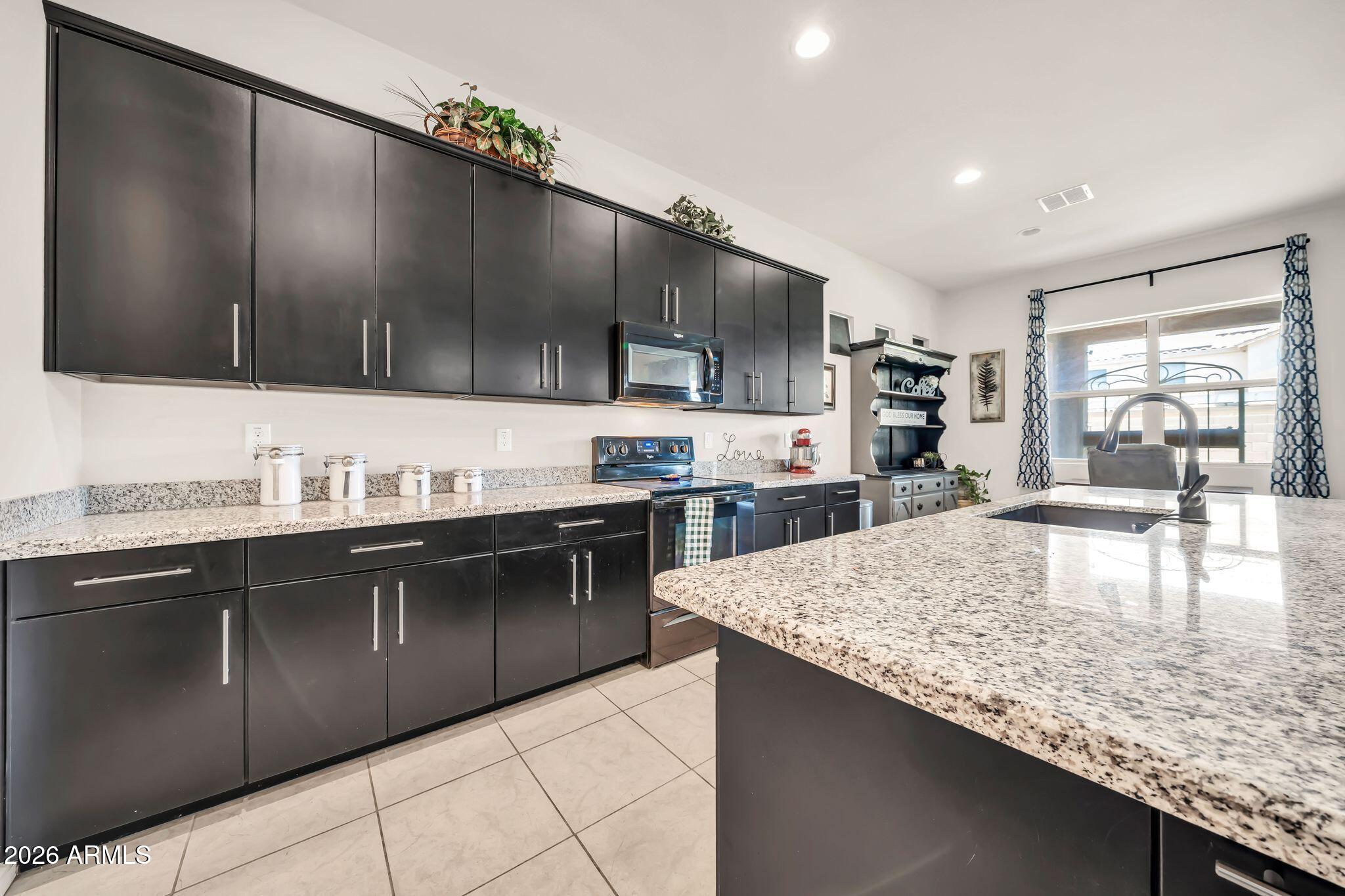 WESTERN ENCLAVE - Residential