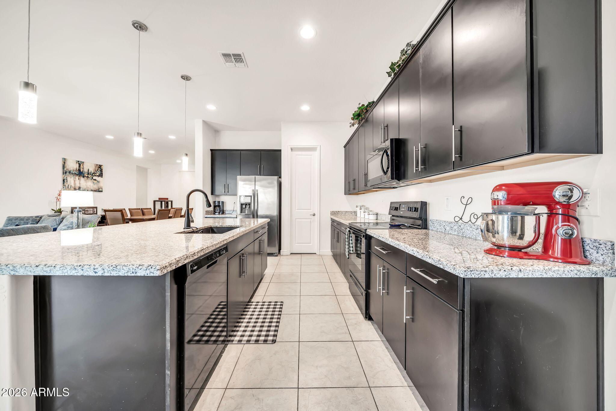 WESTERN ENCLAVE - Residential