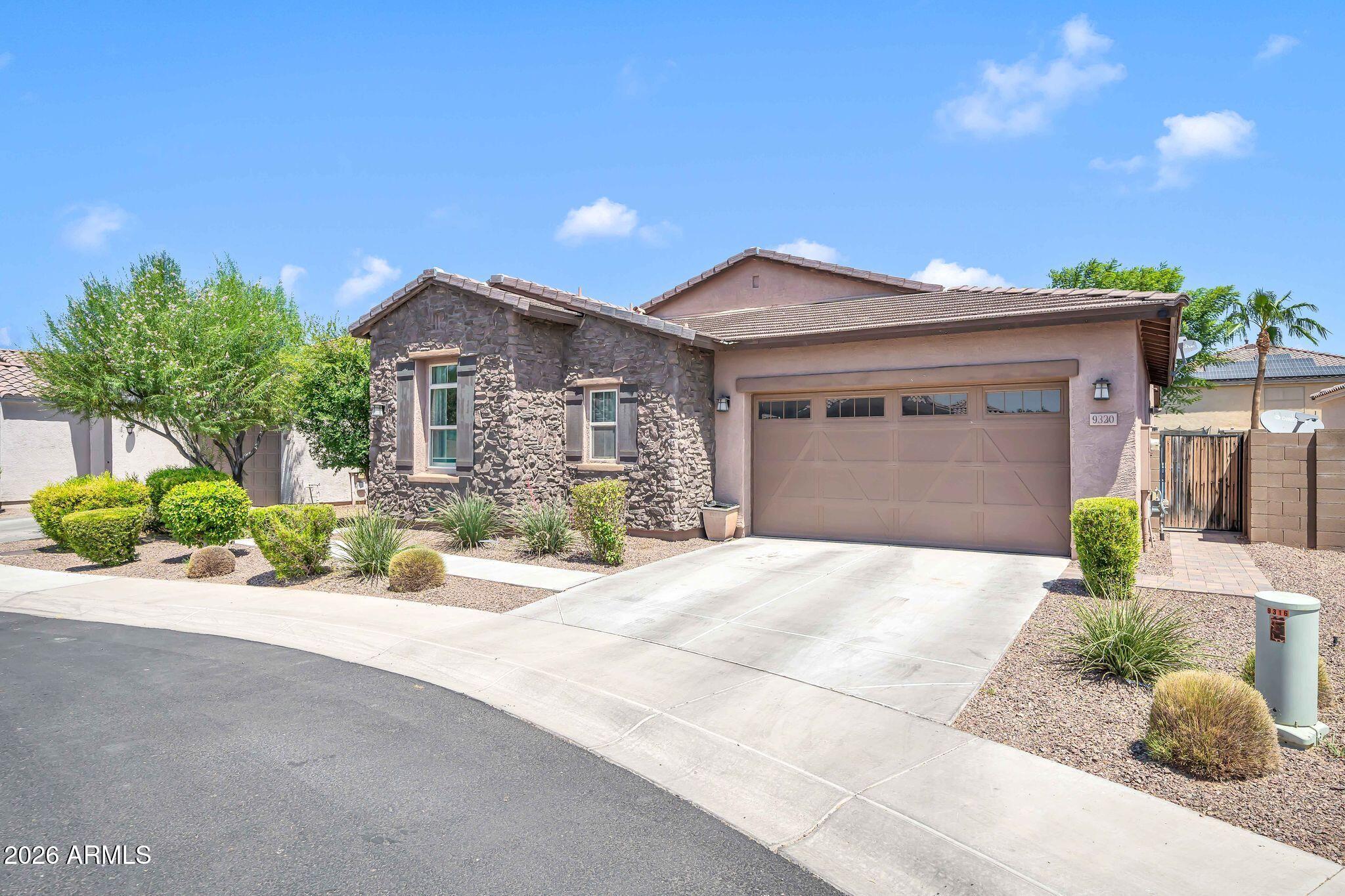 WESTERN ENCLAVE - Residential