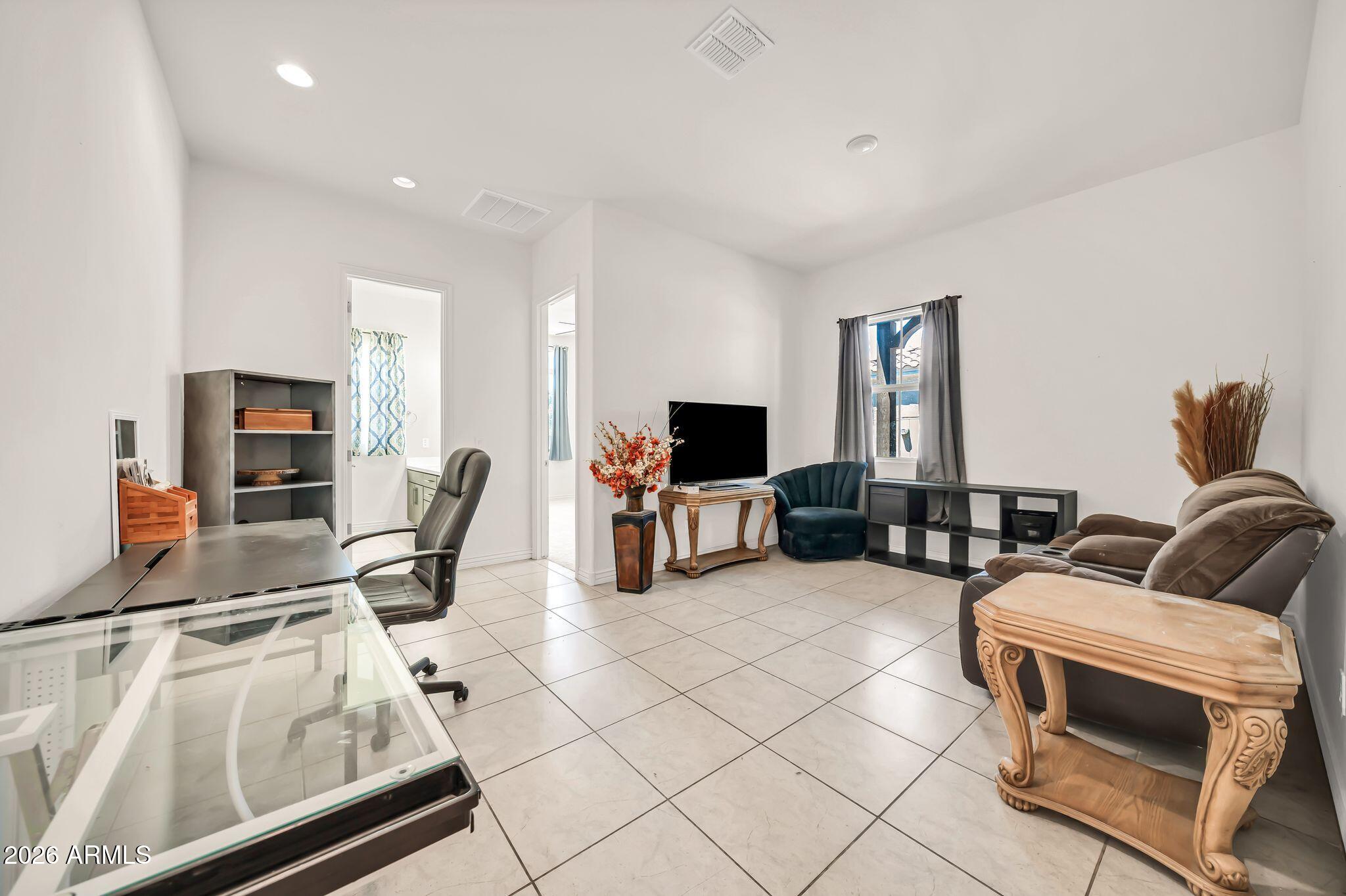 WESTERN ENCLAVE - Residential