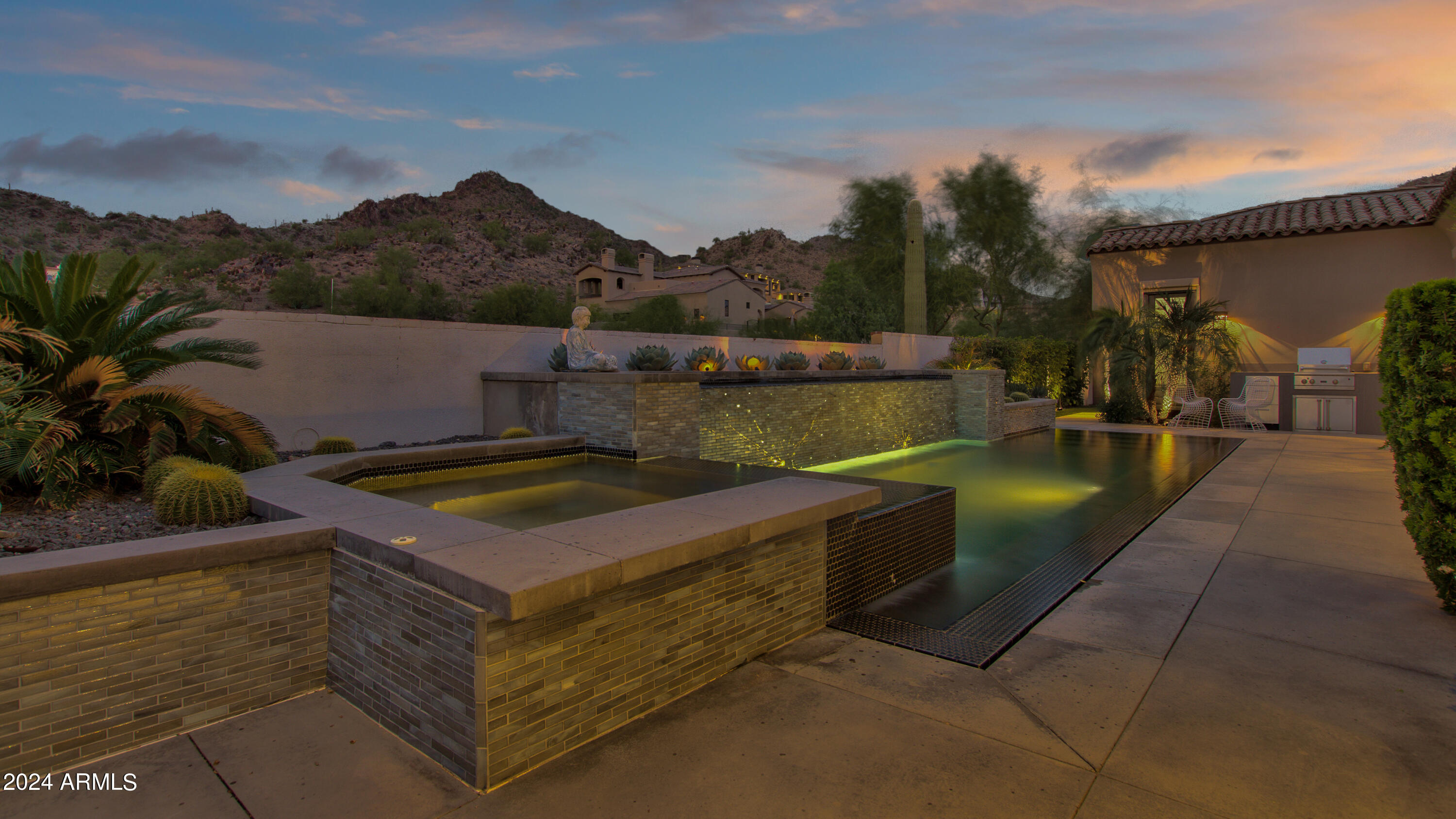 THE VILLAGE AT PARADISE RESERVE - Residential