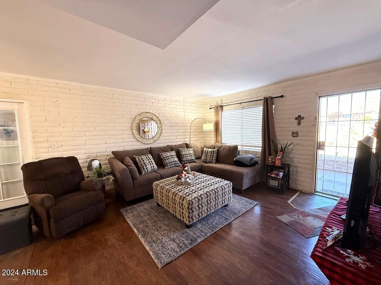 SAN JOSE ESTATES - Residential
