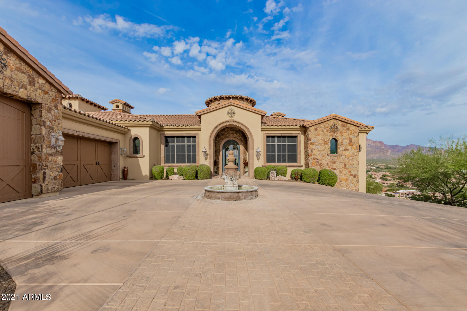 GOLD CANYON EAST - Residential