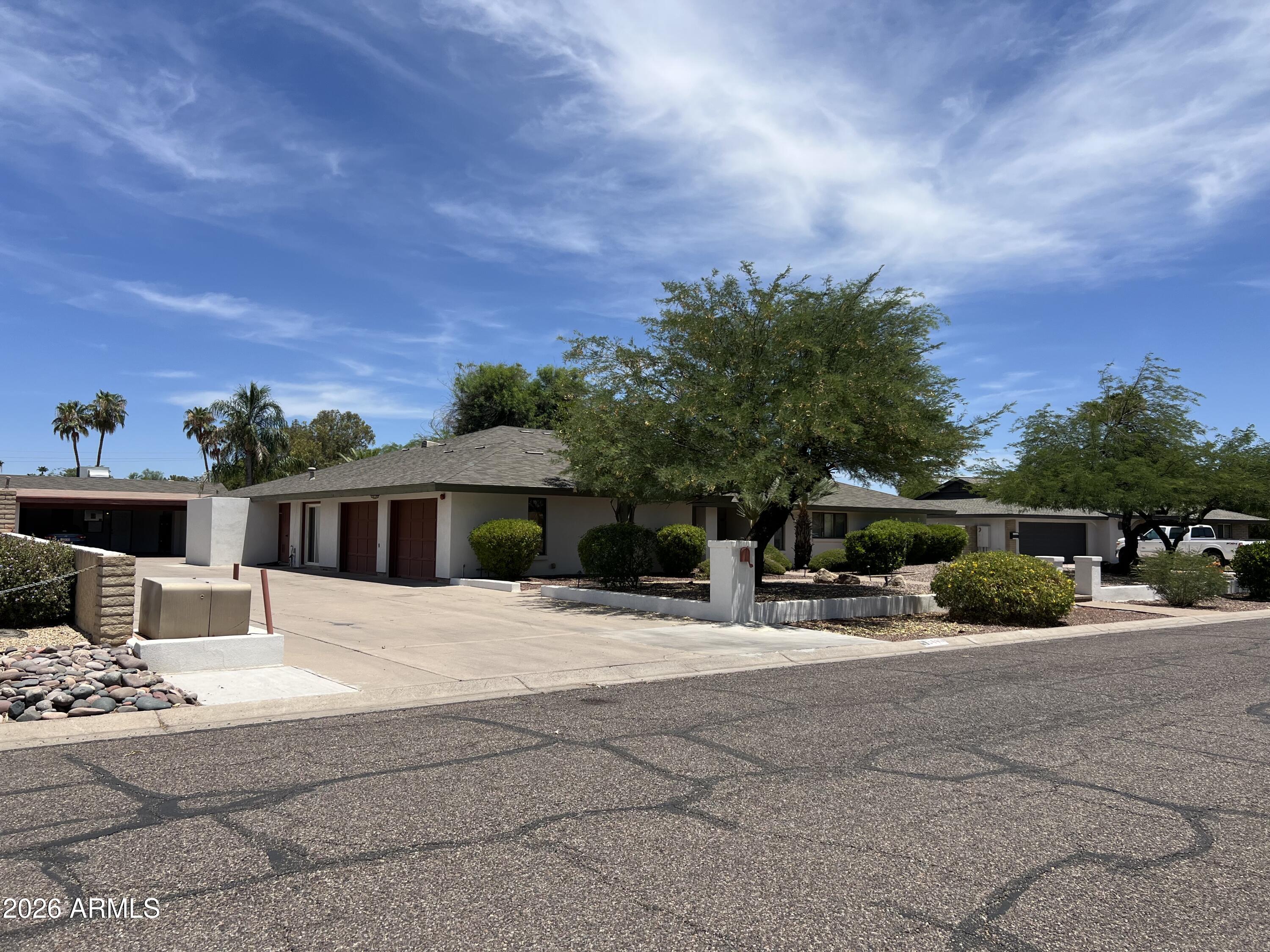DESERT PARADISE - Residential