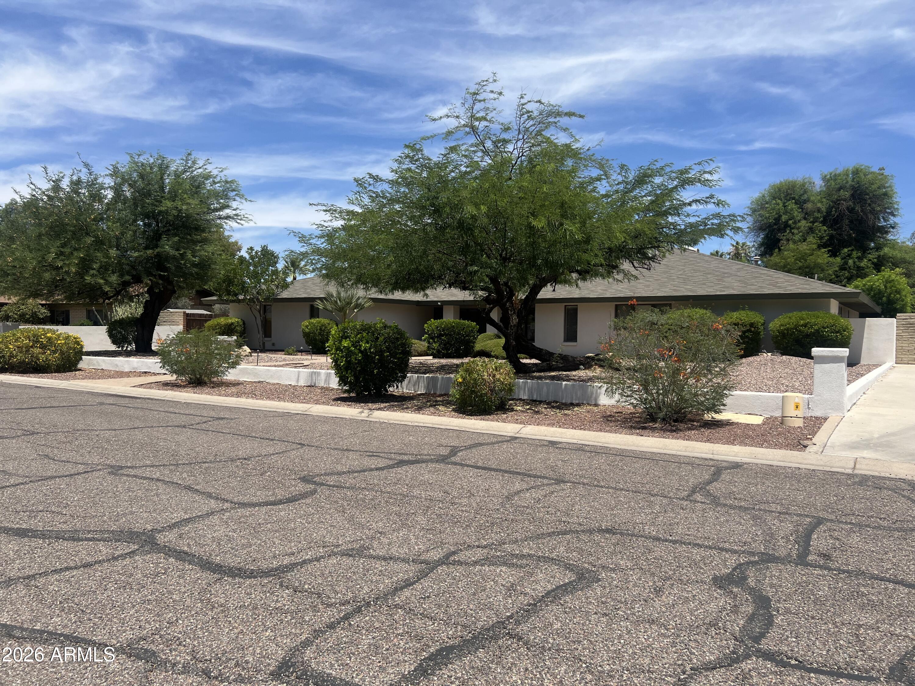 DESERT PARADISE - Residential
