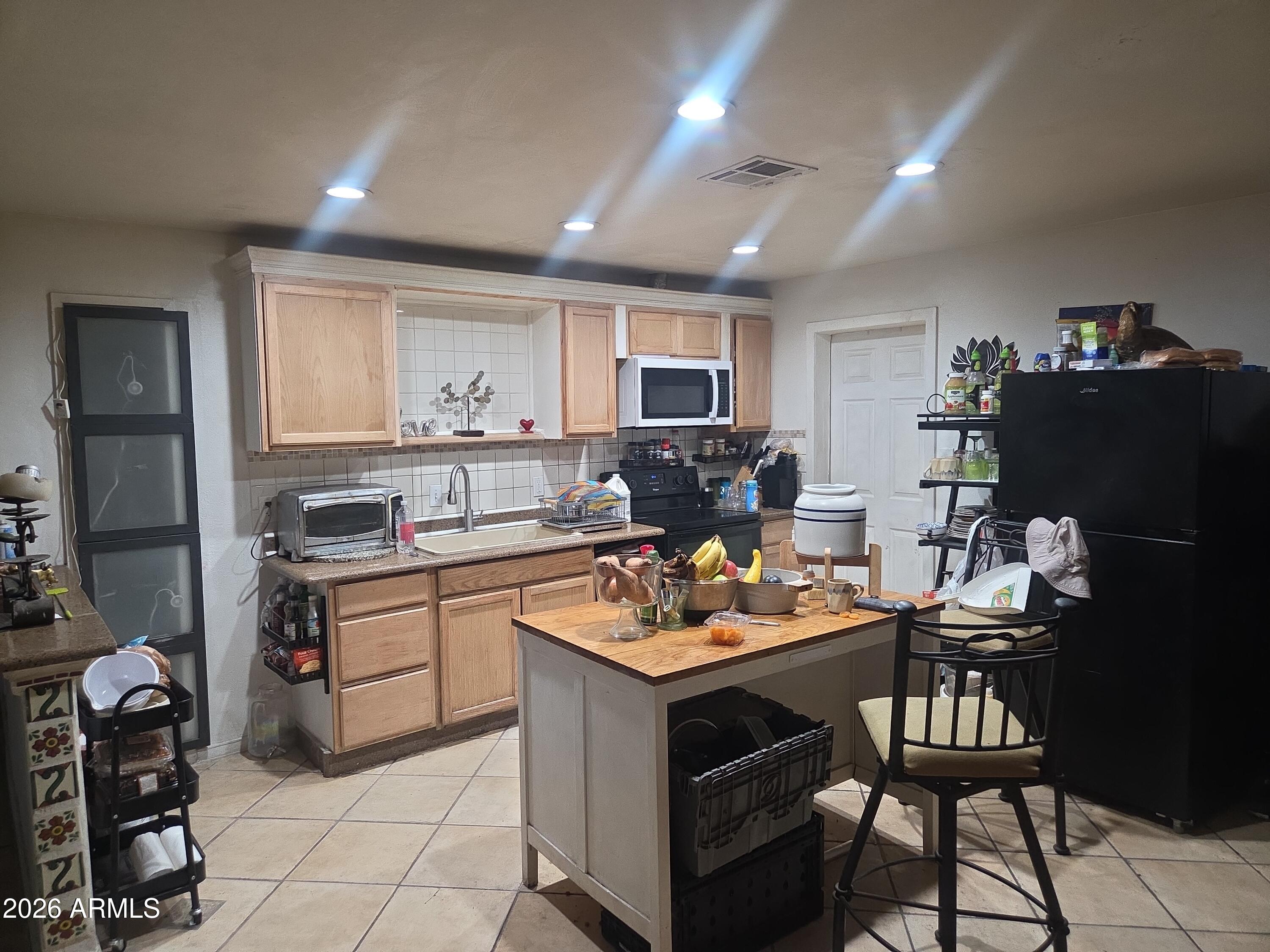 ARIZONA CITY UNIT ONE - Residential
