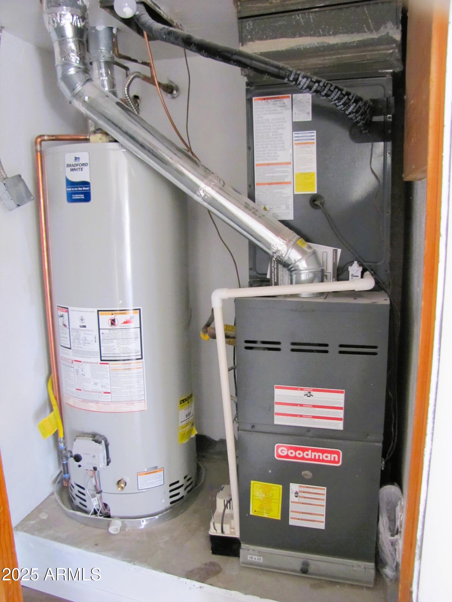 VILLAGE MEADOWS ESTATES - Residential Lease