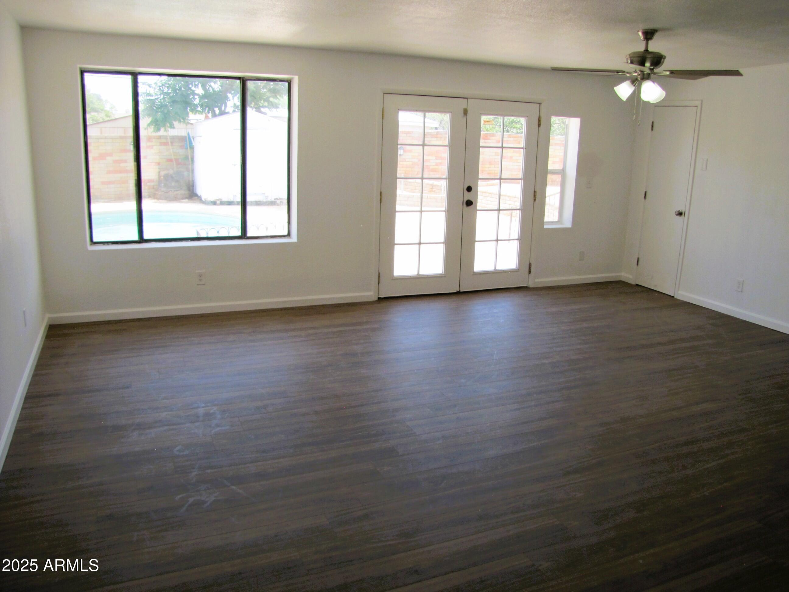 VILLAGE MEADOWS ESTATES - Residential Lease