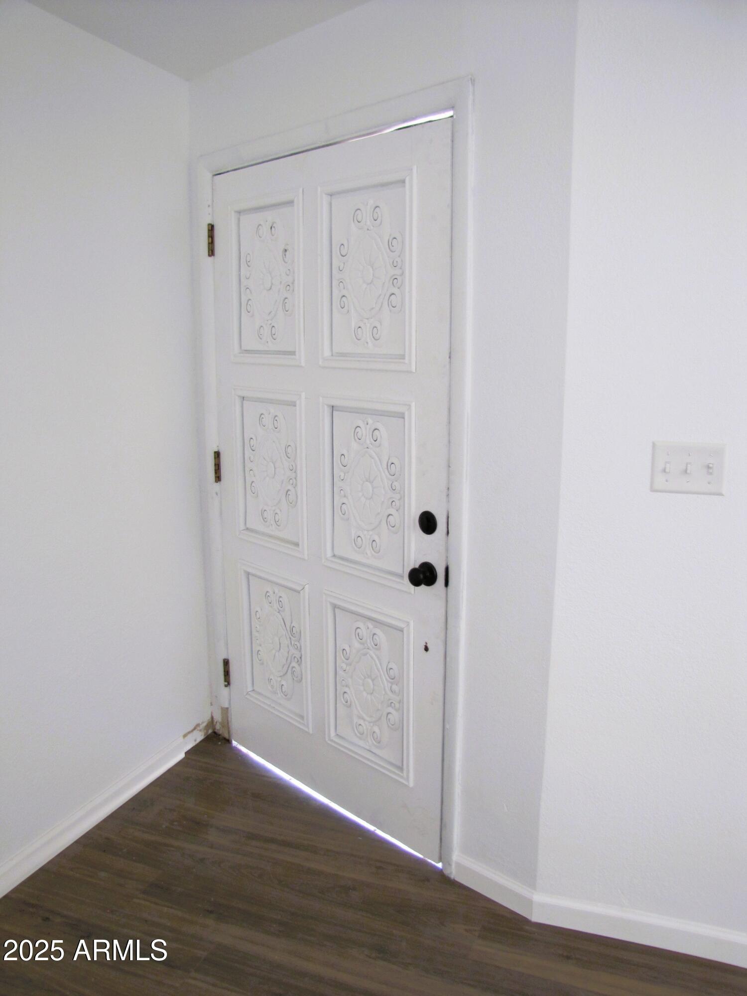 VILLAGE MEADOWS ESTATES - Residential Lease