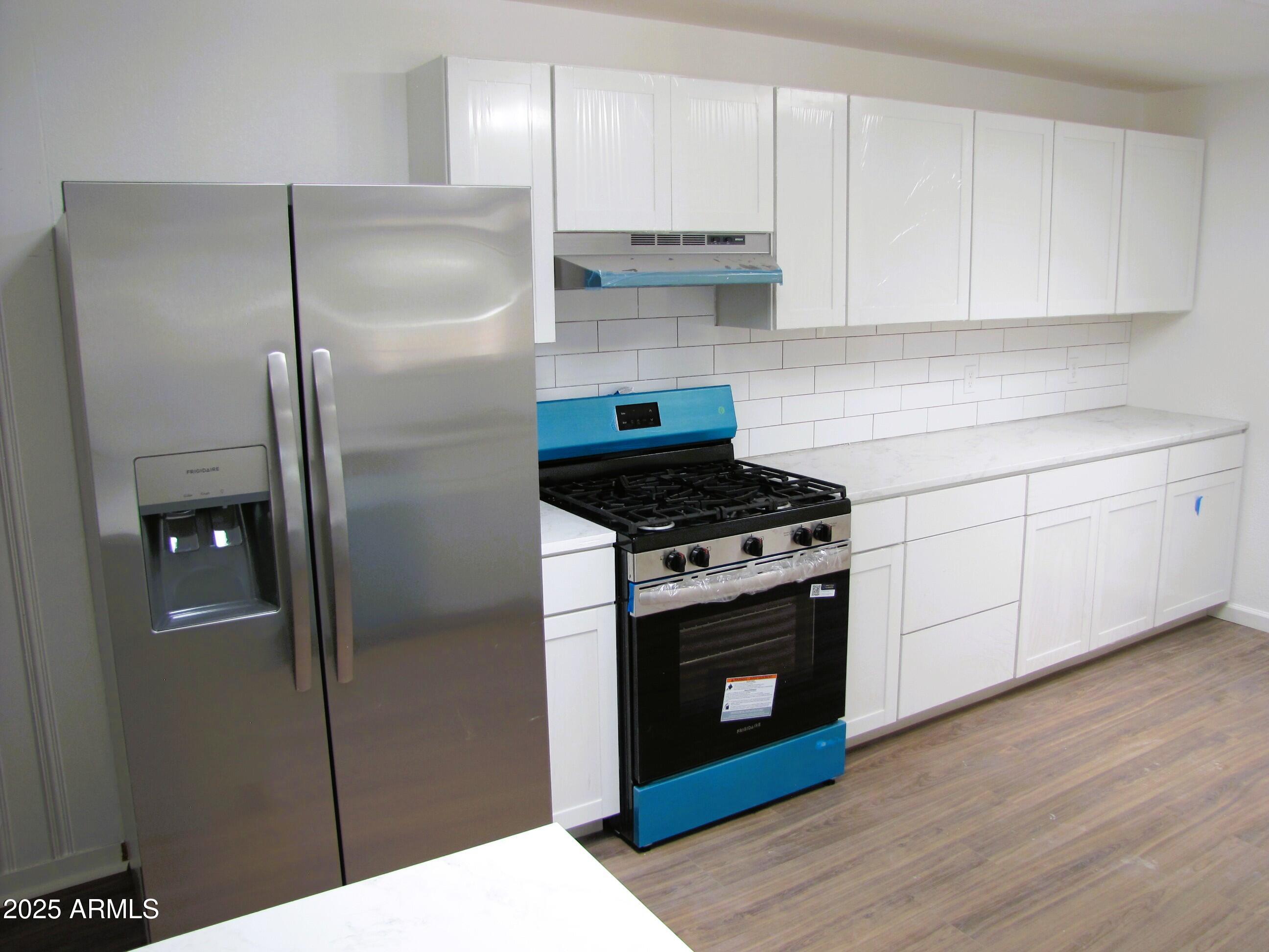 VILLAGE MEADOWS ESTATES - Residential Lease