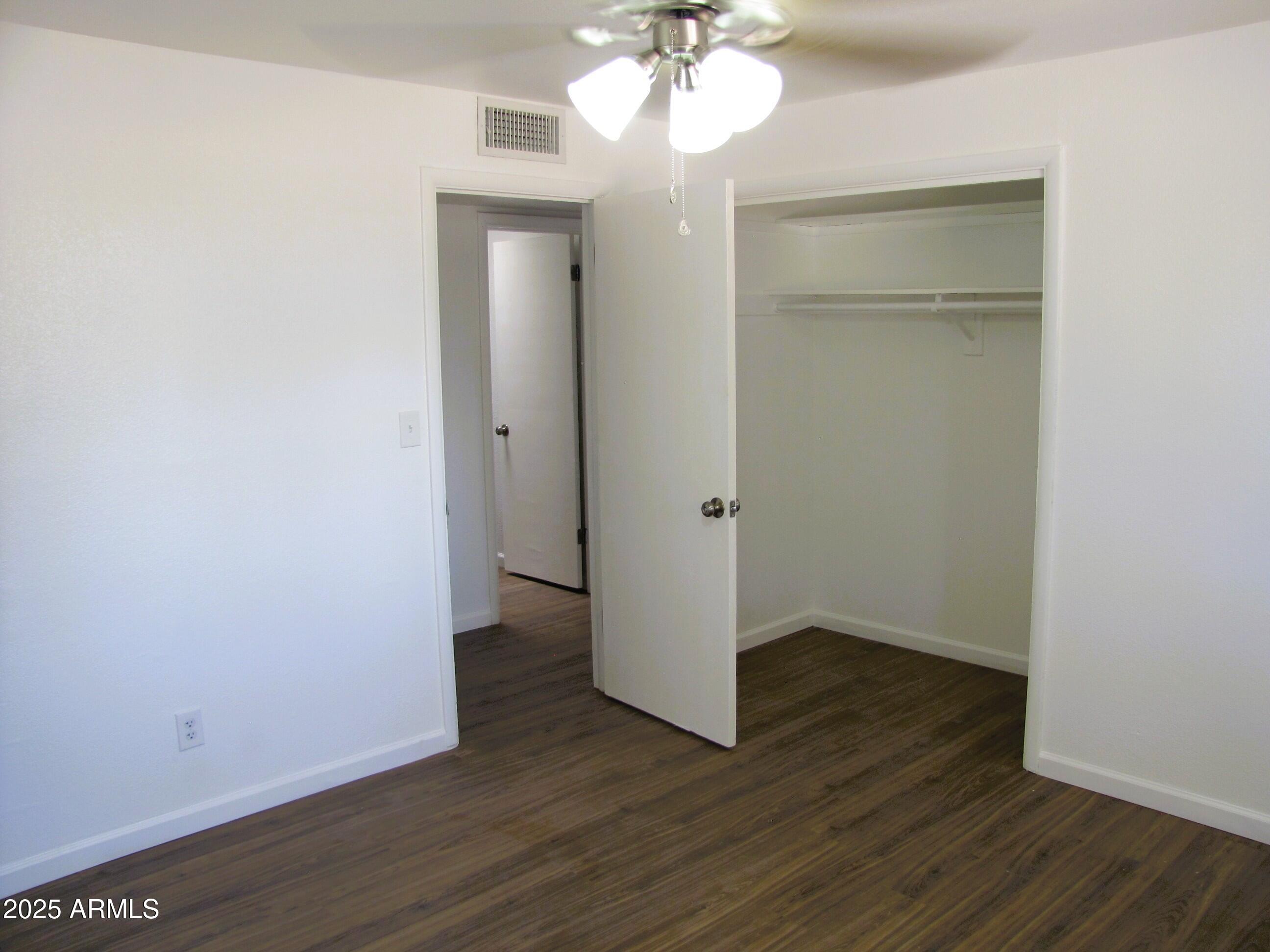 VILLAGE MEADOWS ESTATES - Residential Lease