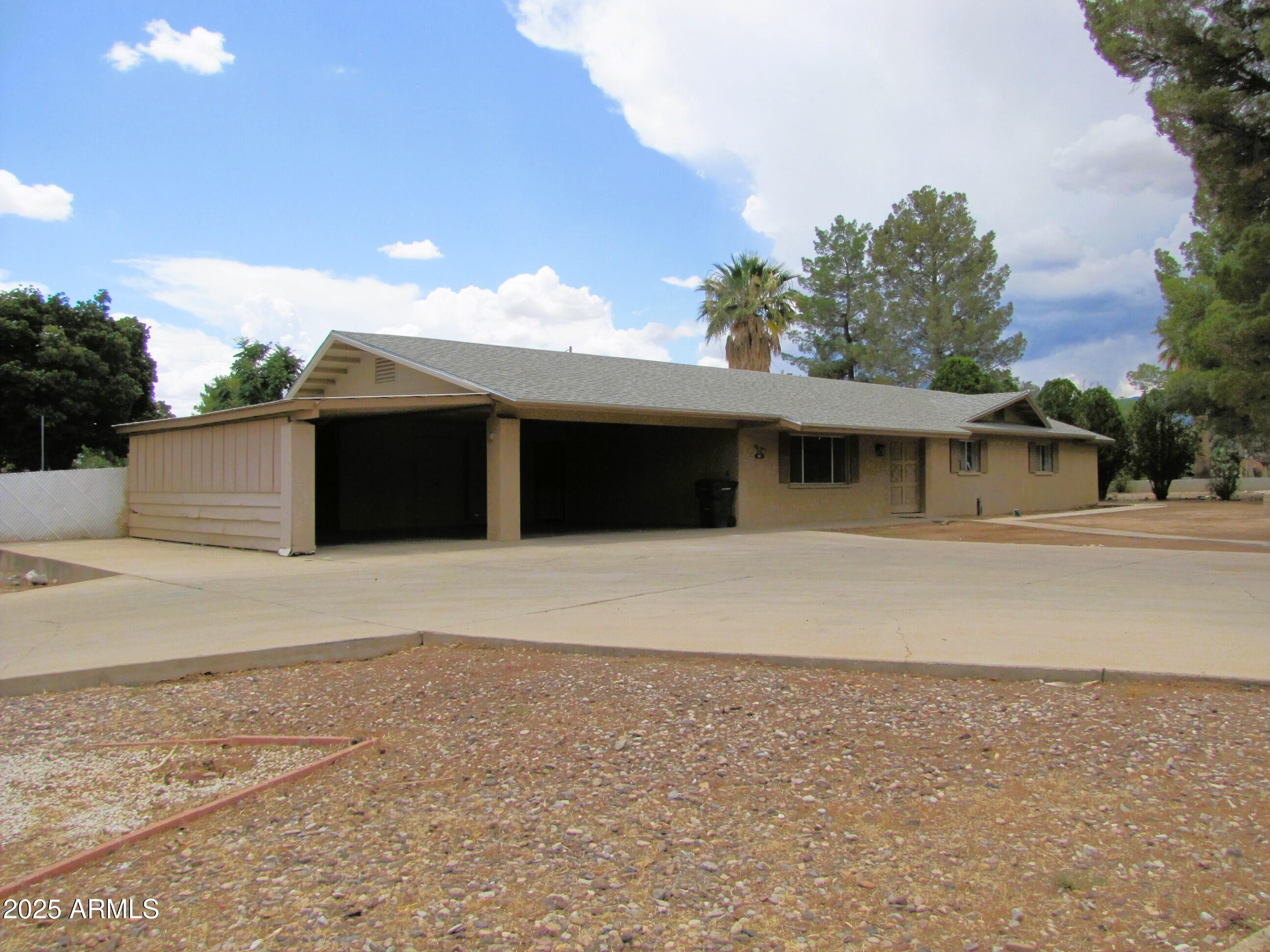 VILLAGE MEADOWS ESTATES - Residential Lease