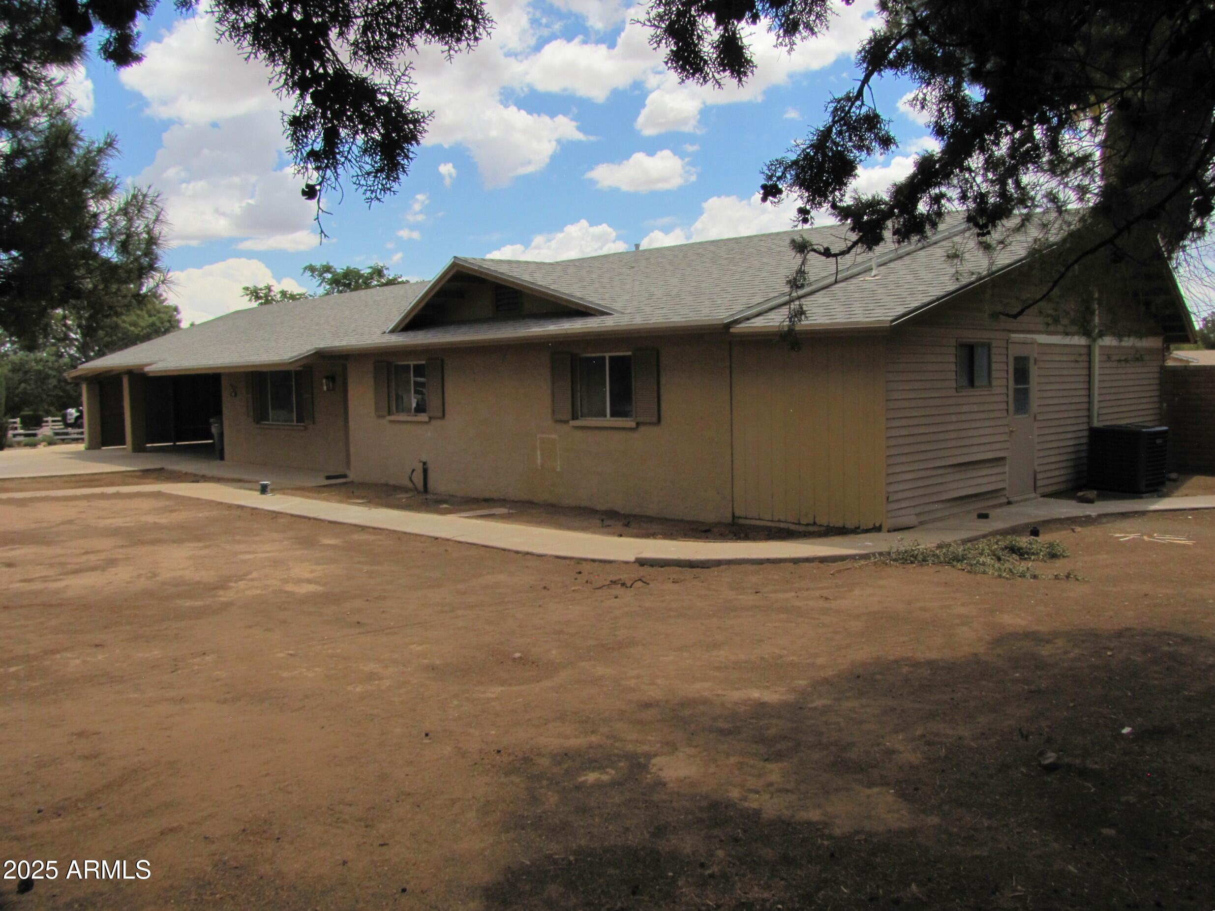 VILLAGE MEADOWS ESTATES - Residential Lease