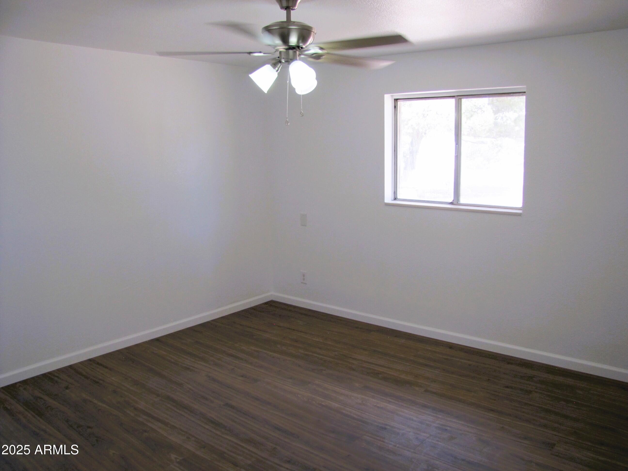 VILLAGE MEADOWS ESTATES - Residential Lease
