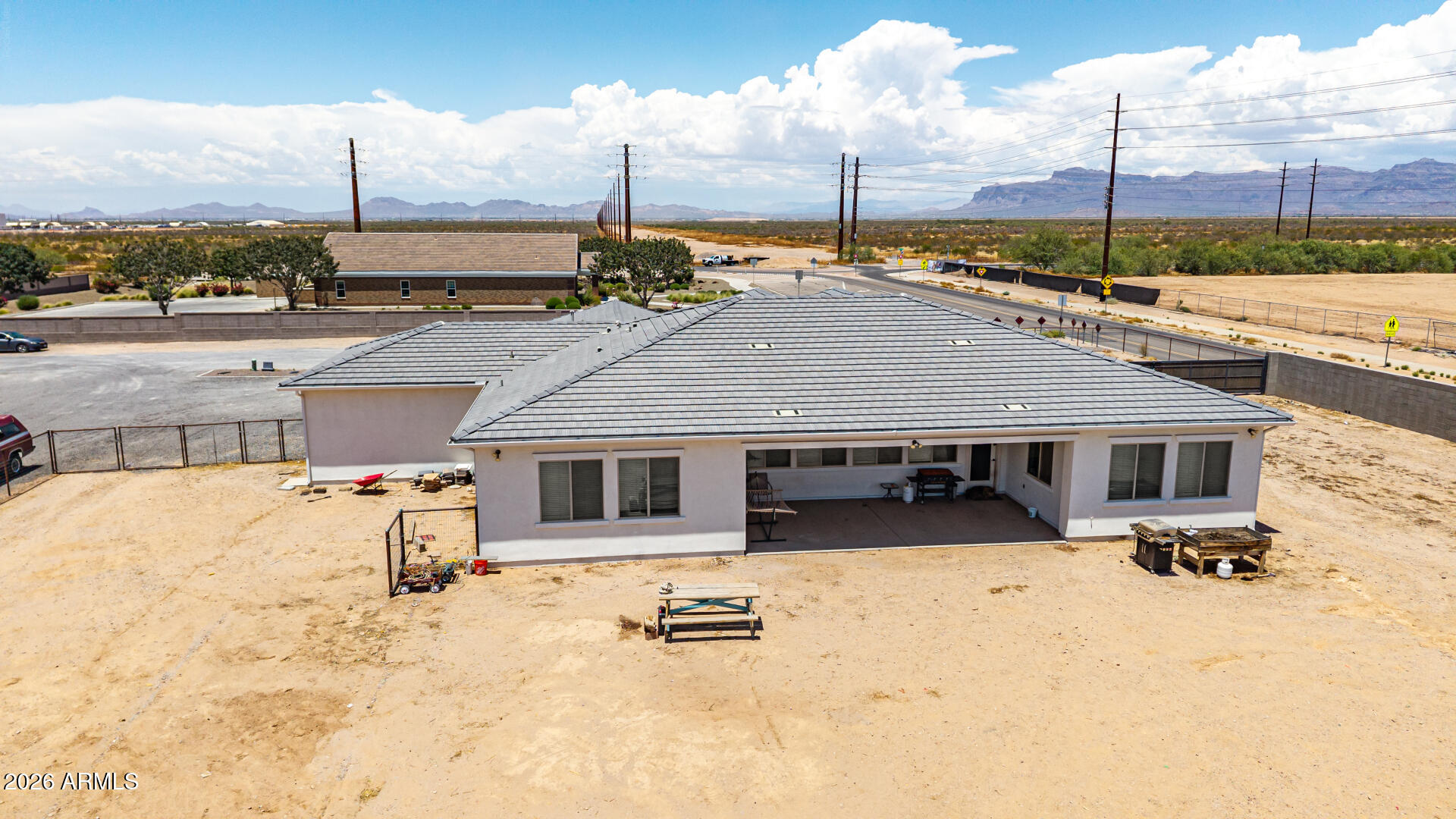 COMMENCING AT THE NORTH QUARTER CORNER OF SECTION - Residential