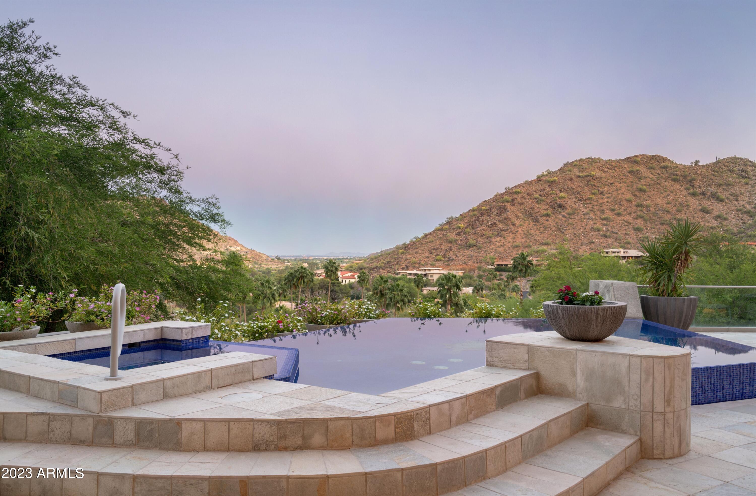 TATUM CANYON - Residential