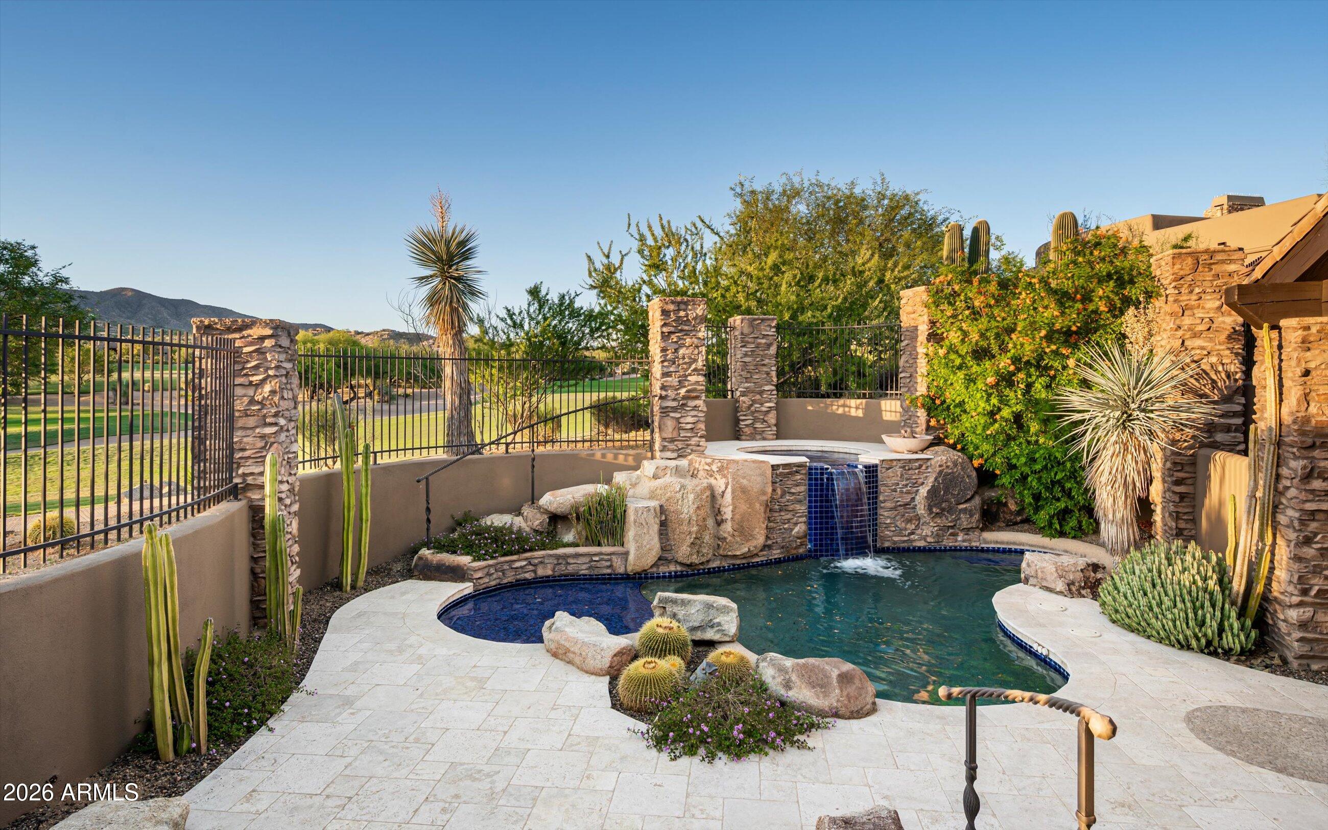 DESERT MOUNTAIN PHASE 2 UNIT 18 - Residential