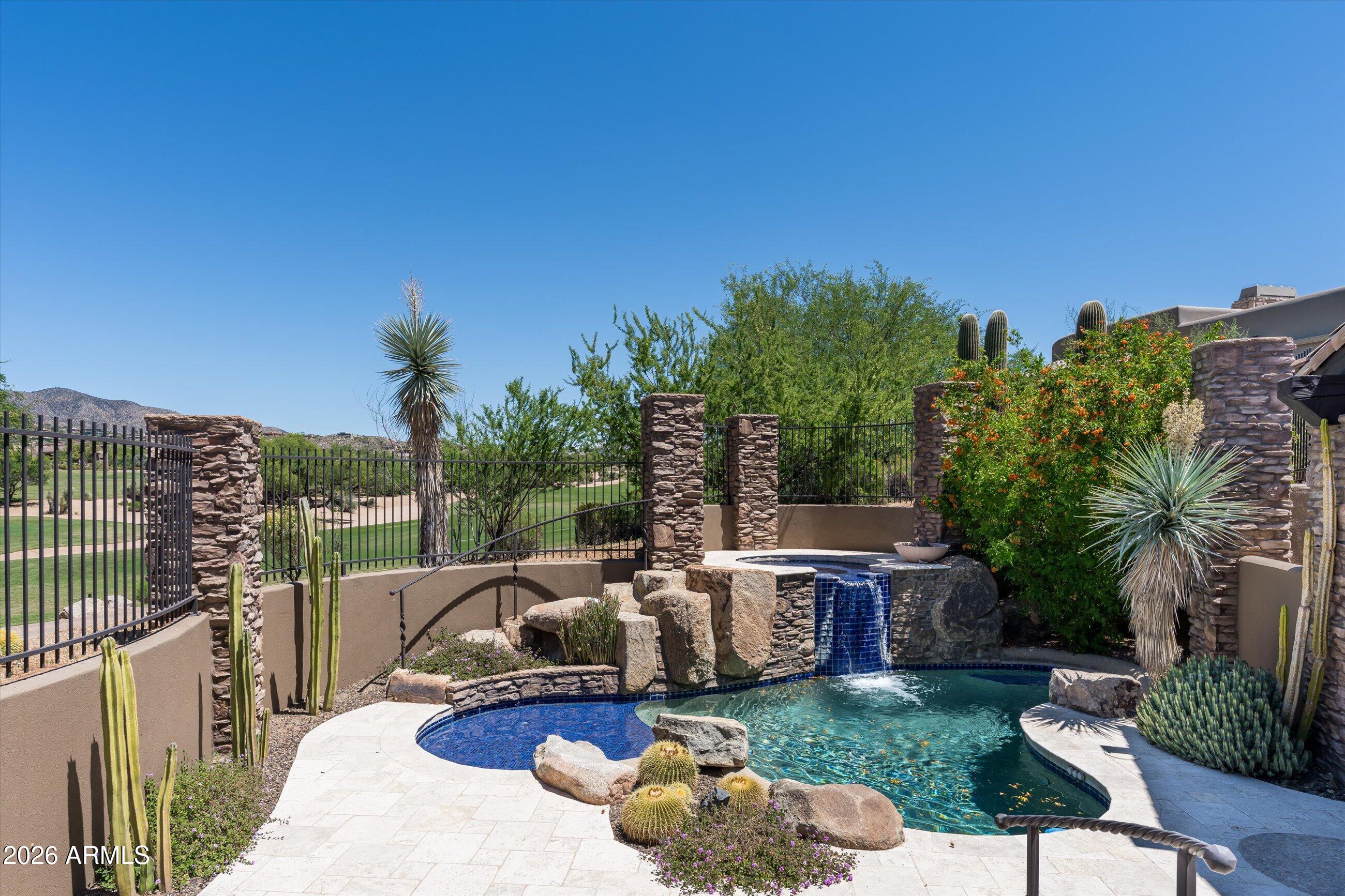 DESERT MOUNTAIN PHASE 2 UNIT 18 - Residential