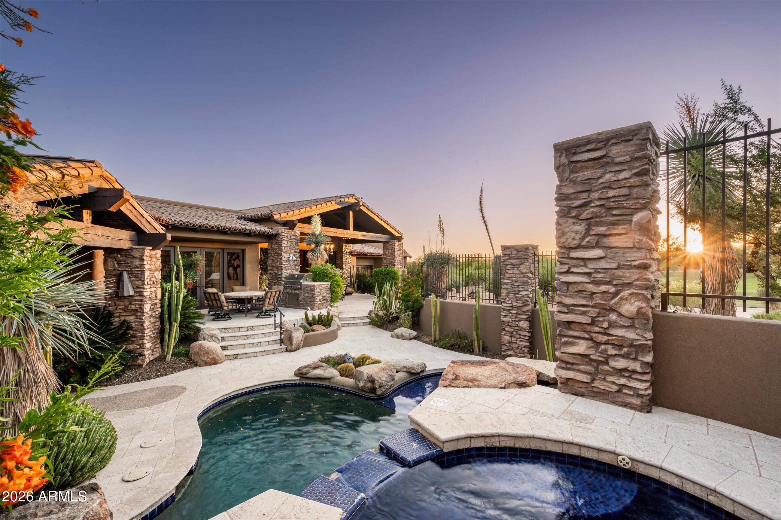 DESERT MOUNTAIN PHASE 2 UNIT 18 - Residential