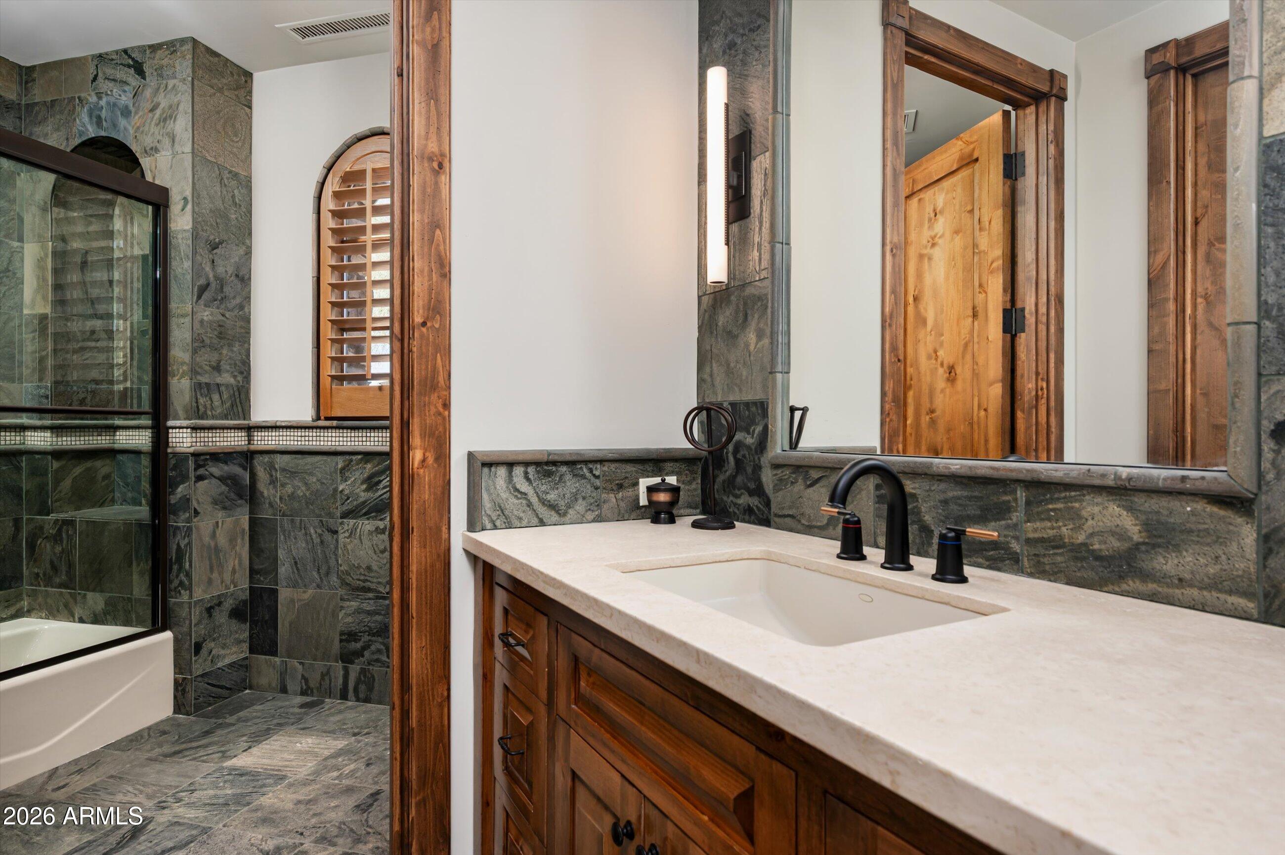 DESERT MOUNTAIN PHASE 2 UNIT 18 - Residential