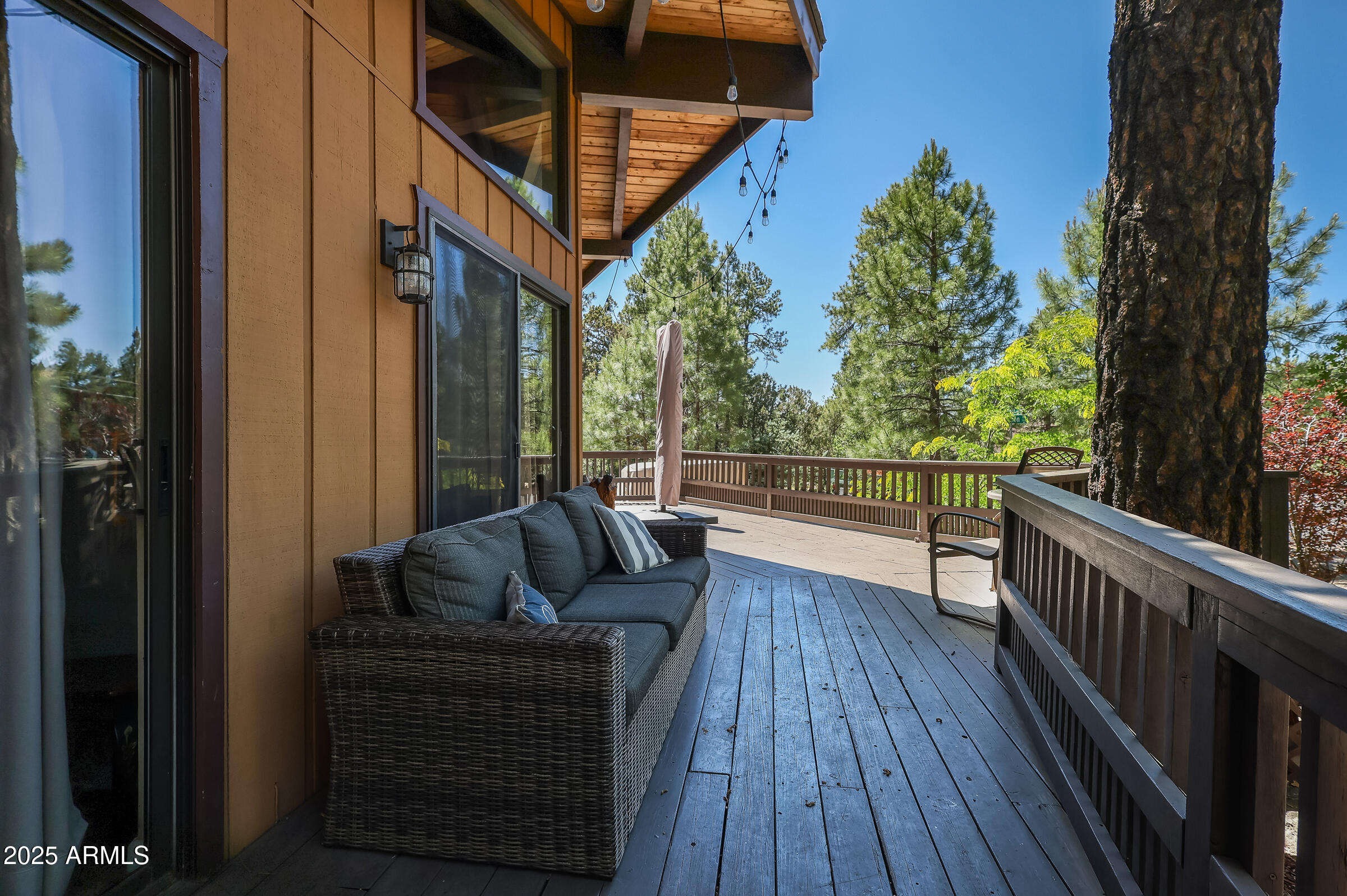 PINEWOOD 14 - Residential
