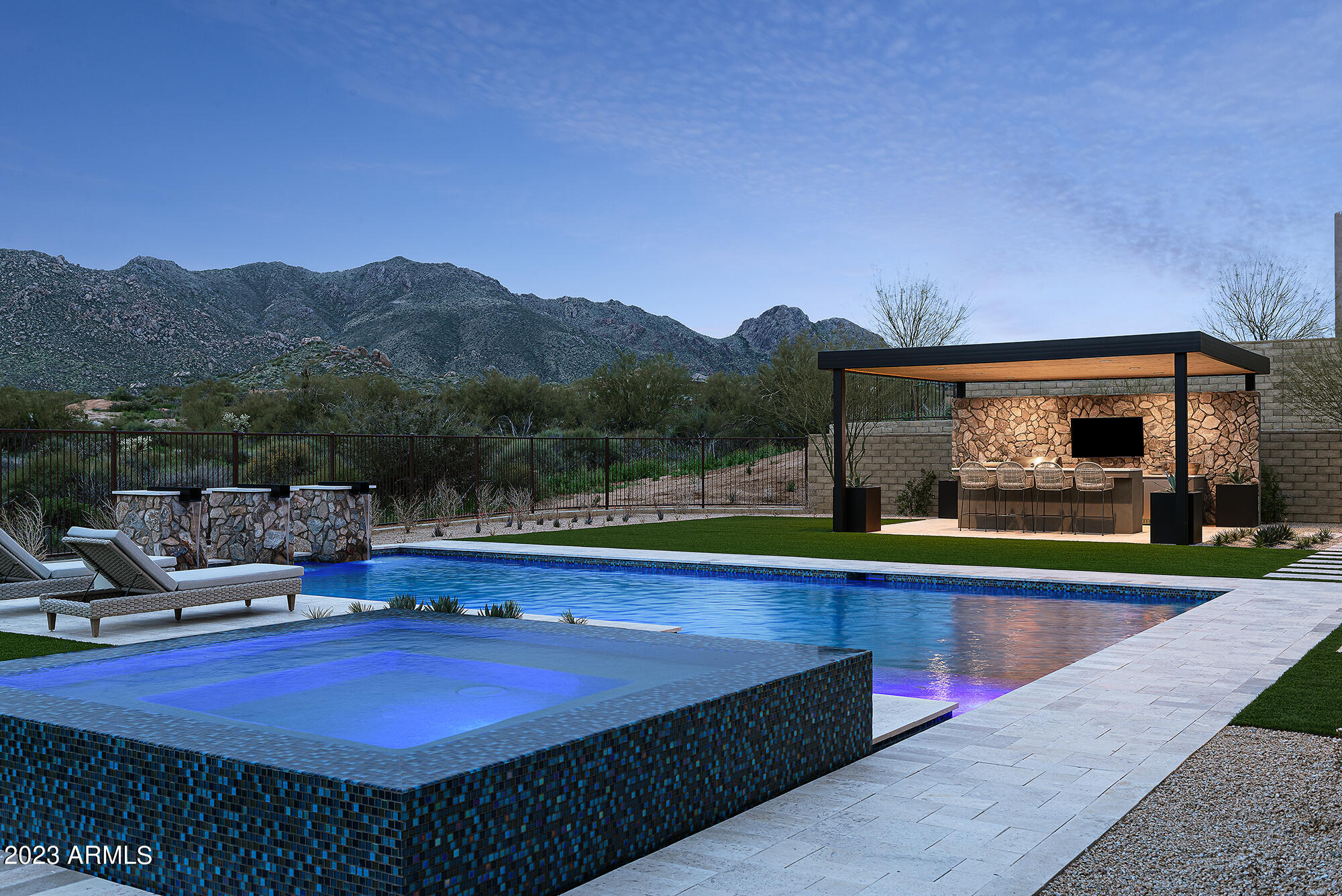STORYROCK LOT 2B - Residential
