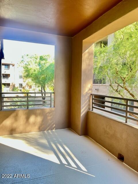 VENU AT GRAYHAWK CONDOMINIUM - Residential Lease