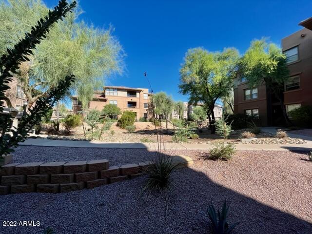 VENU AT GRAYHAWK CONDOMINIUM - Residential Lease