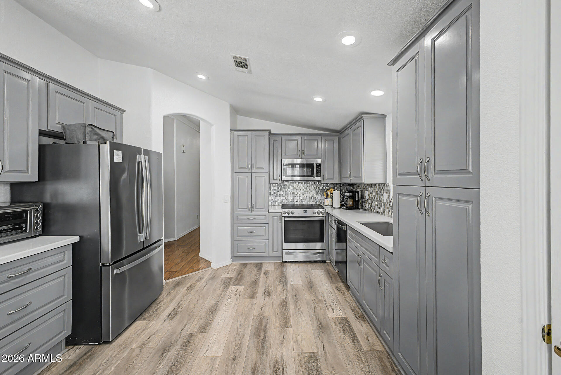 CRESCENT RUN - Residential