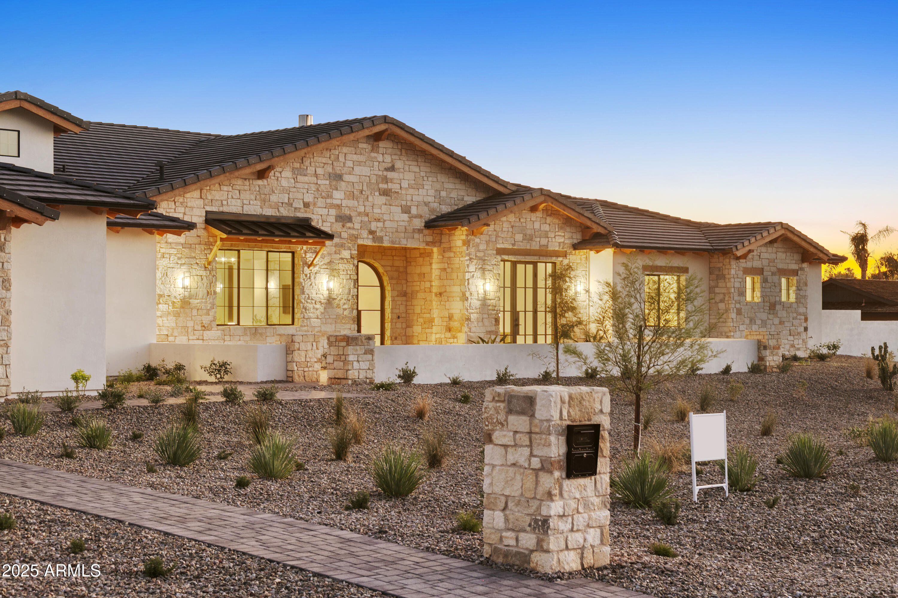 Cactus Corridor - Sundown Ranches - Residential