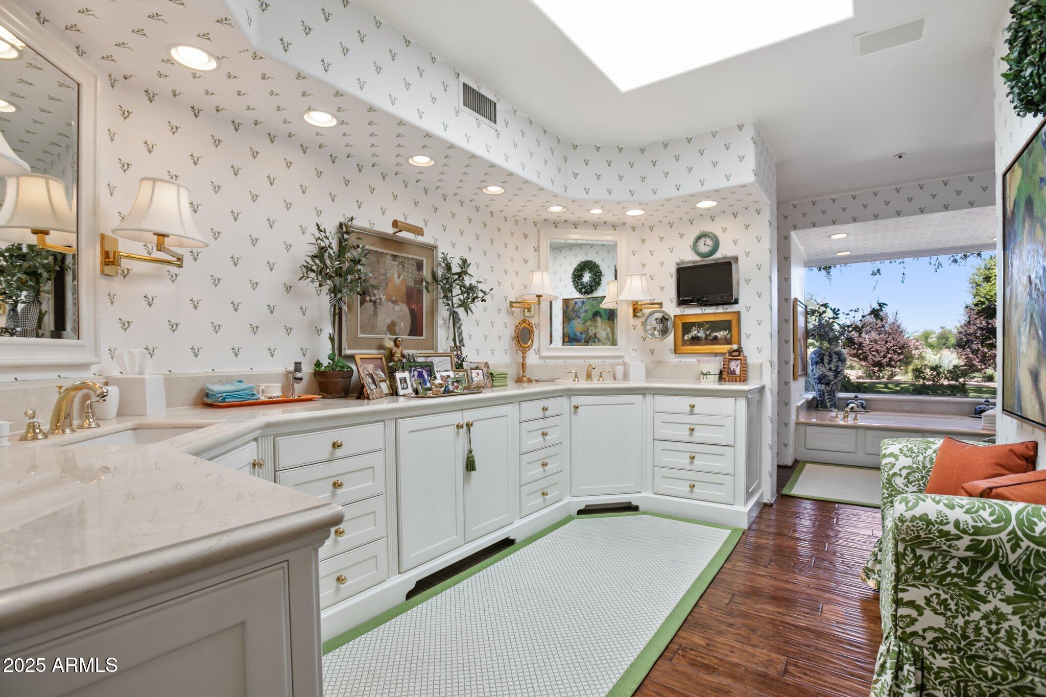 VAQUERO DRIVE AT GAINEY RANCH LOT 1-21 TR A - Residential